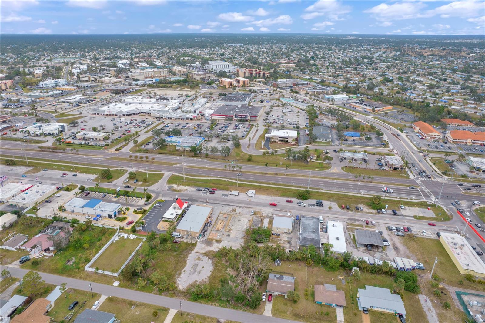 3325 TAMIAMI TRL