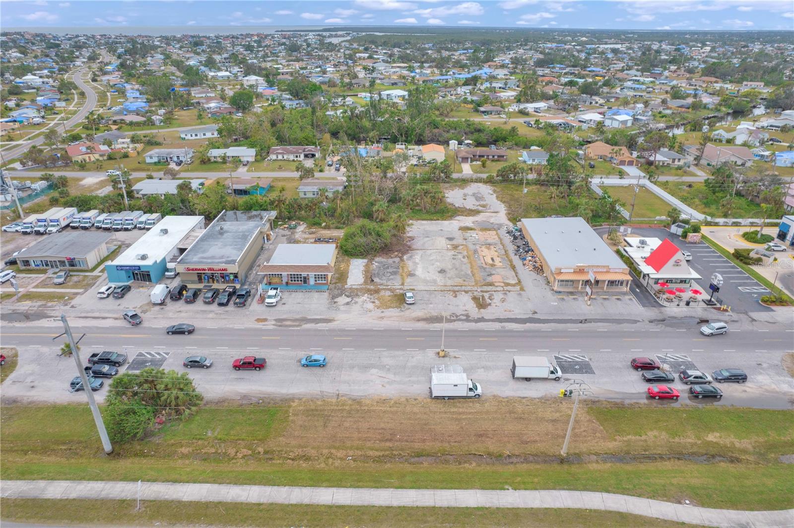 3325 TAMIAMI TRL