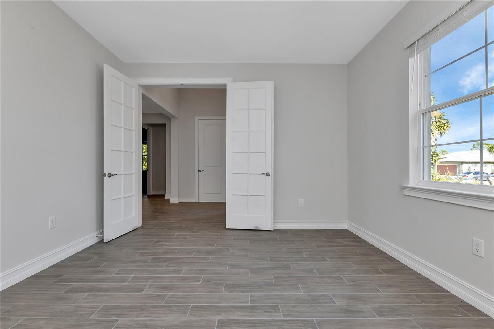 2725 COVER LN