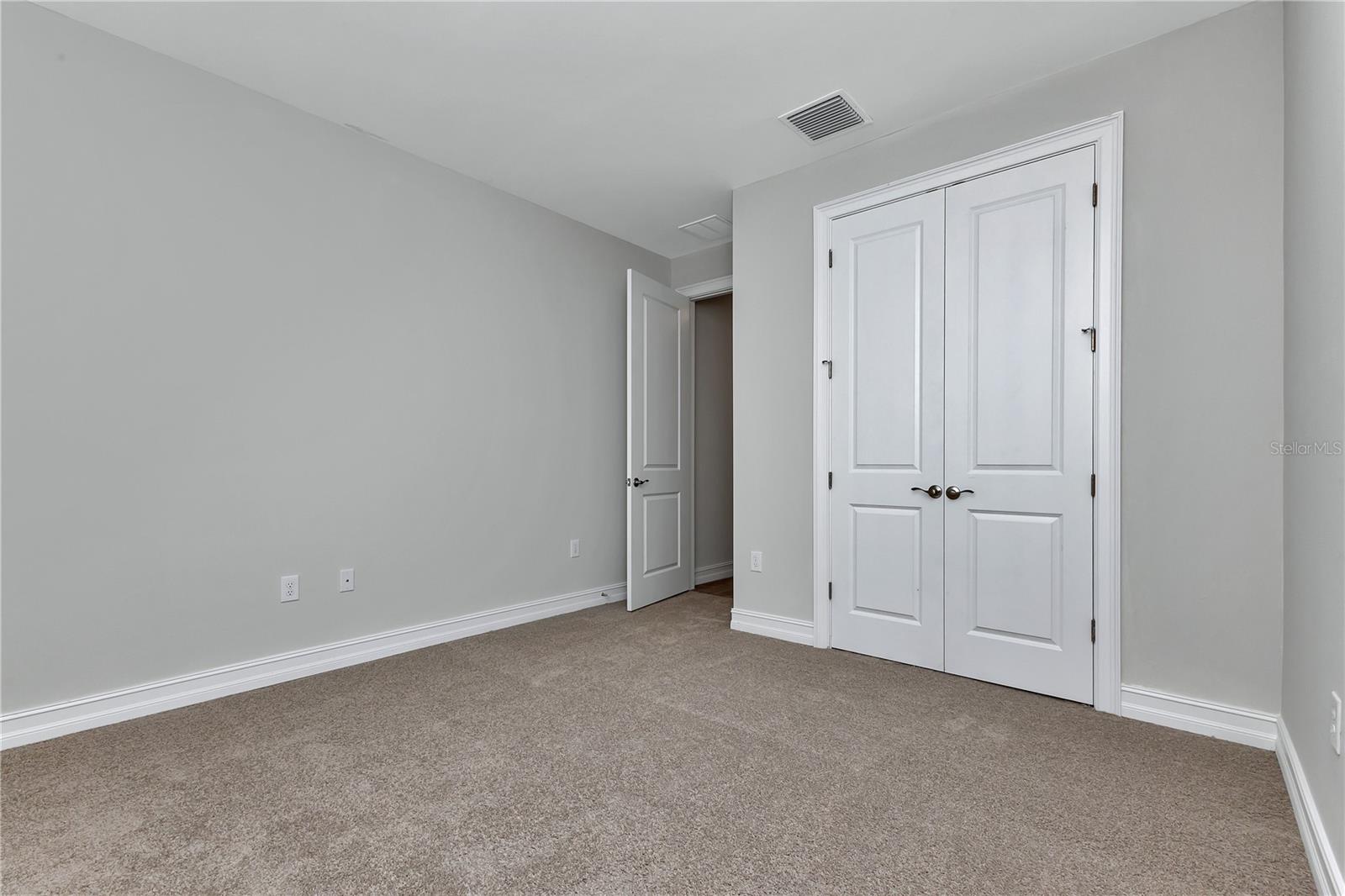 2725 COVER LN