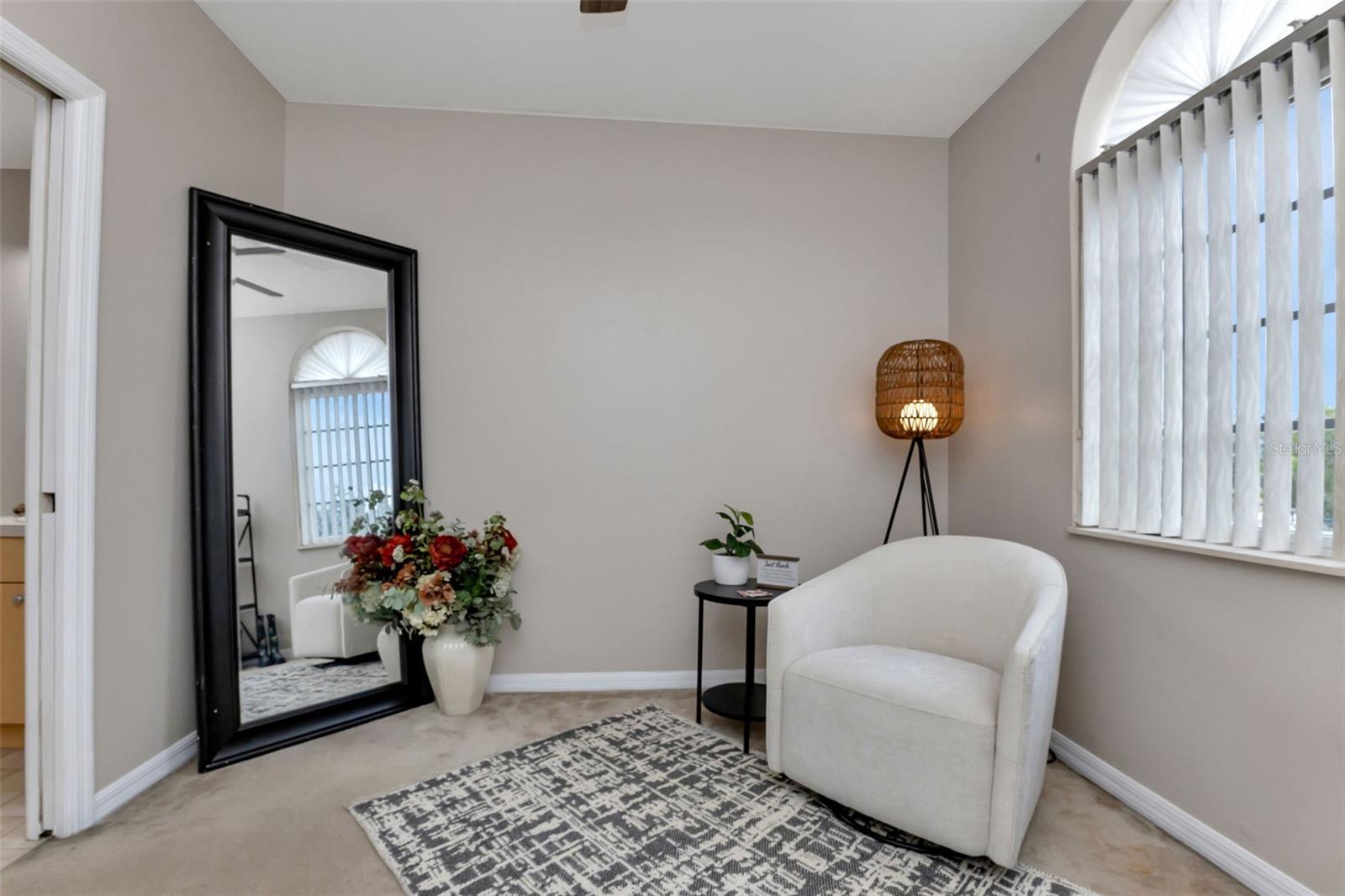 1186 RIO DE JANEIRO AVE #104