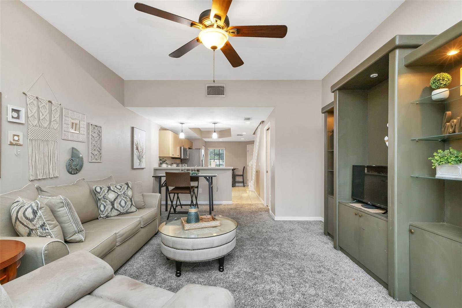 1186 RIO DE JANEIRO AVE #104