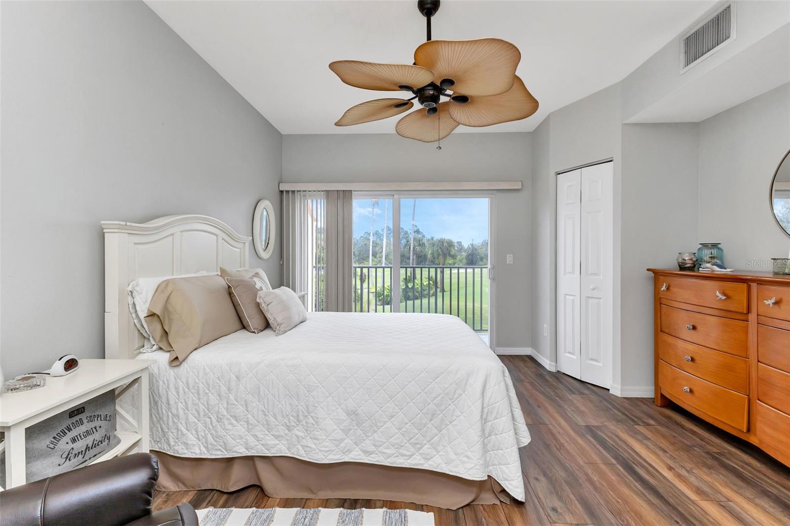 1186 RIO DE JANEIRO AVE #104