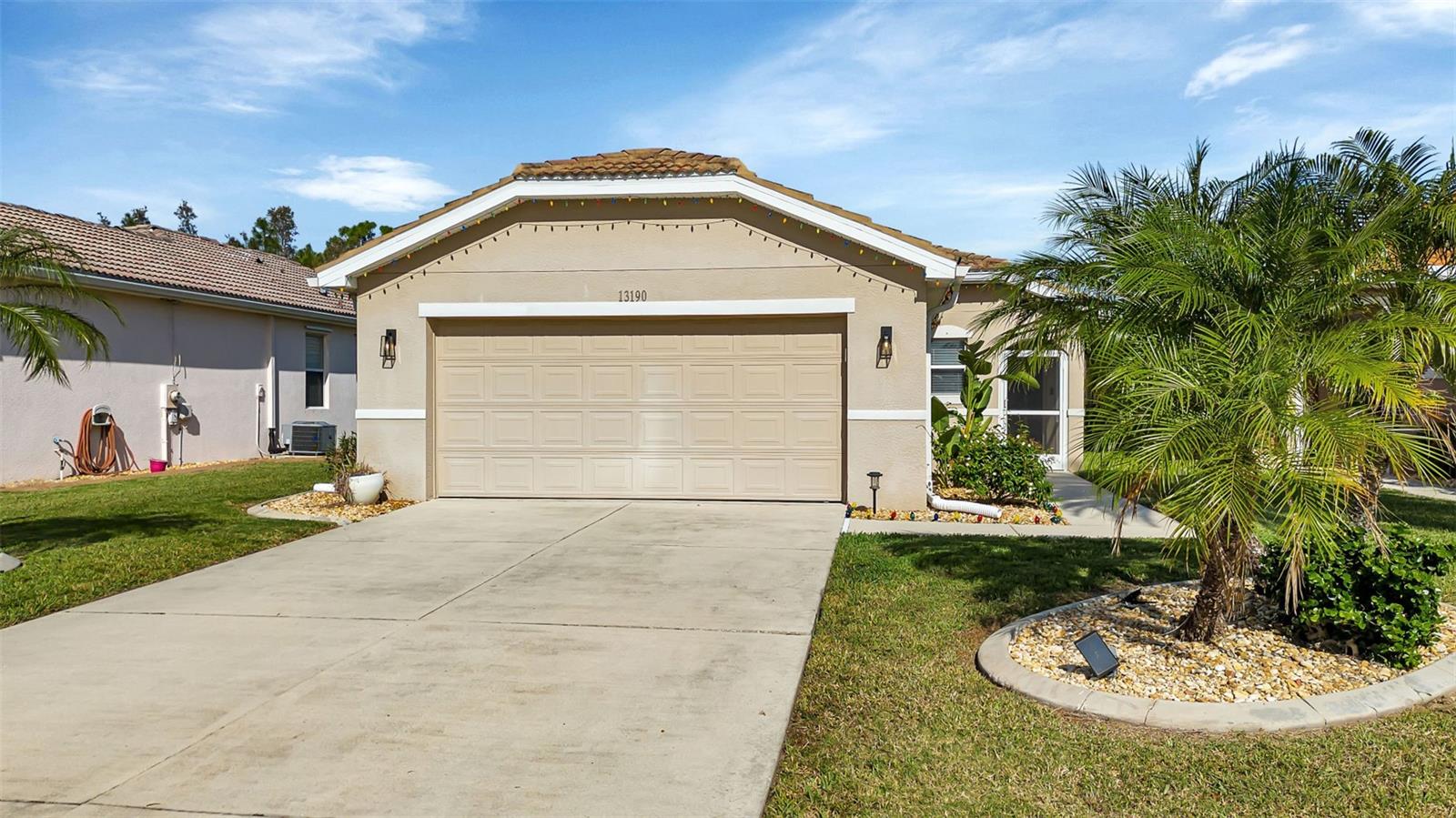 13190 SW PEMBROKE CIR N