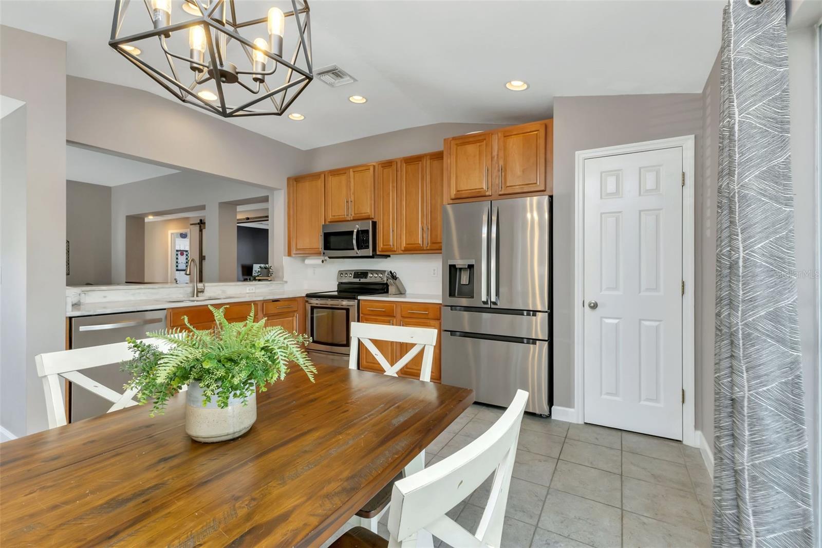 13190 SW PEMBROKE CIR N