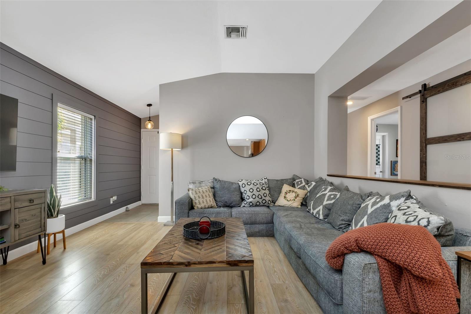 13190 SW PEMBROKE CIR N