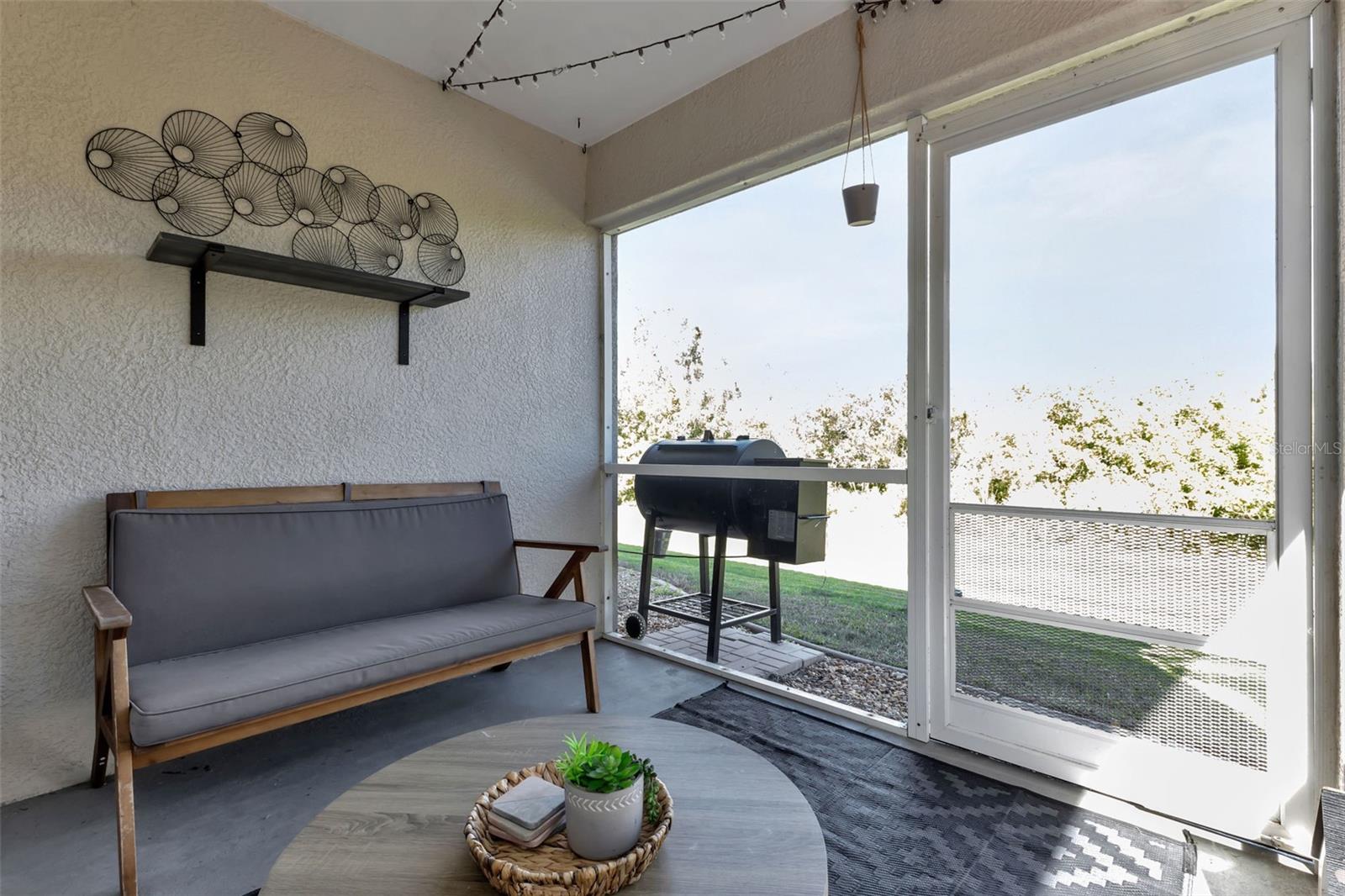 13190 SW PEMBROKE CIR N