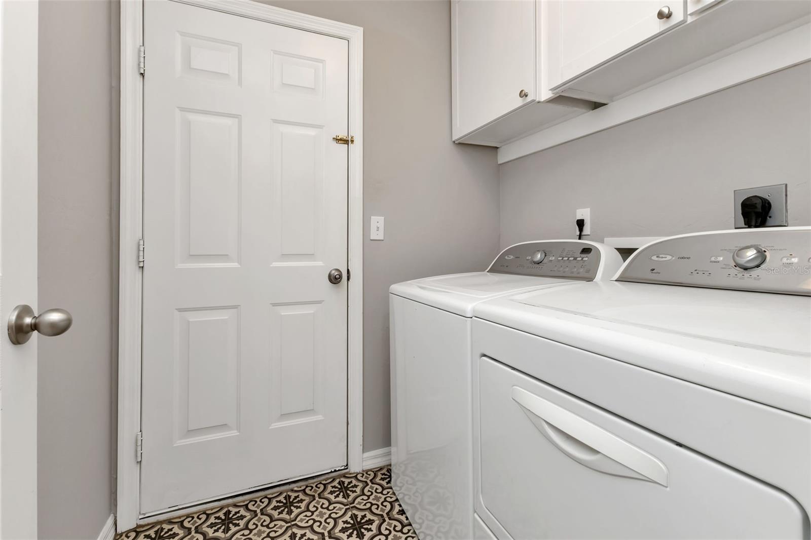 13190 SW PEMBROKE CIR N