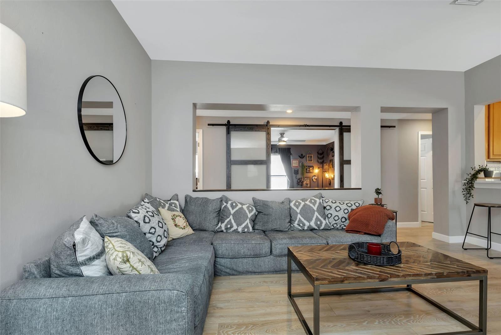 13190 SW PEMBROKE CIR N