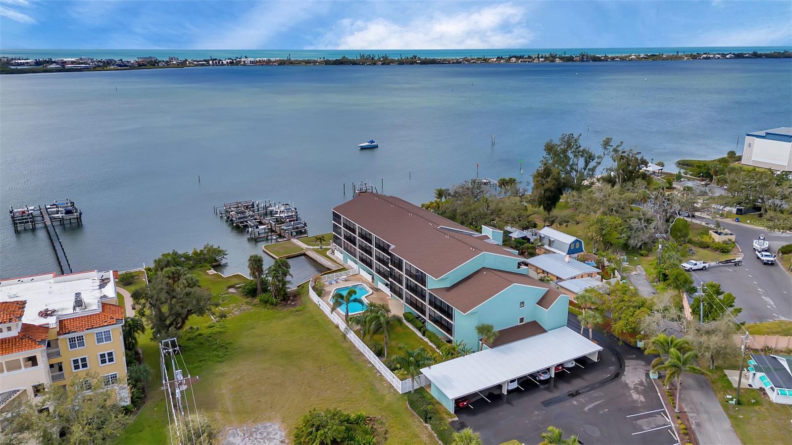 53 W BAY HEIGHTS AVE #307