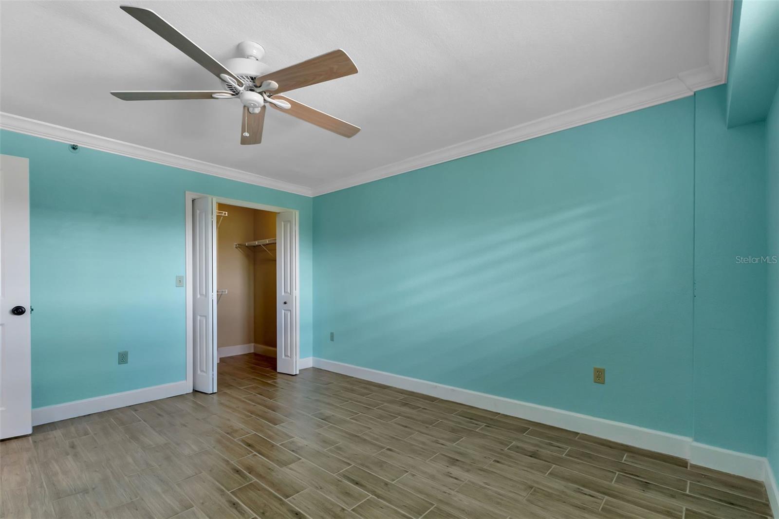 53 W BAY HEIGHTS AVE #307