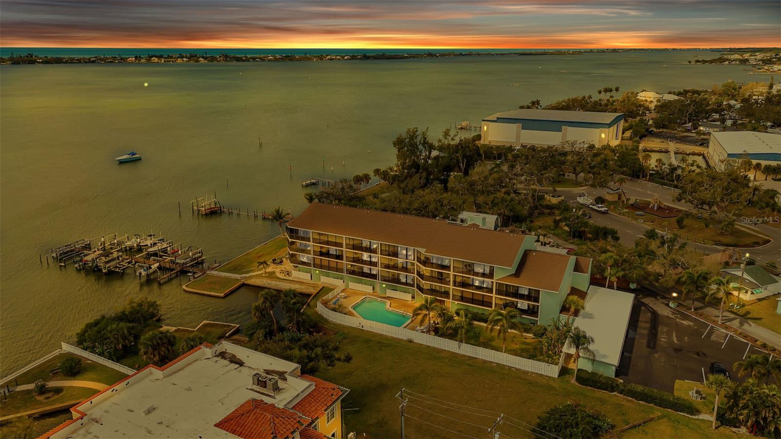 53 W BAY HEIGHTS AVE #307