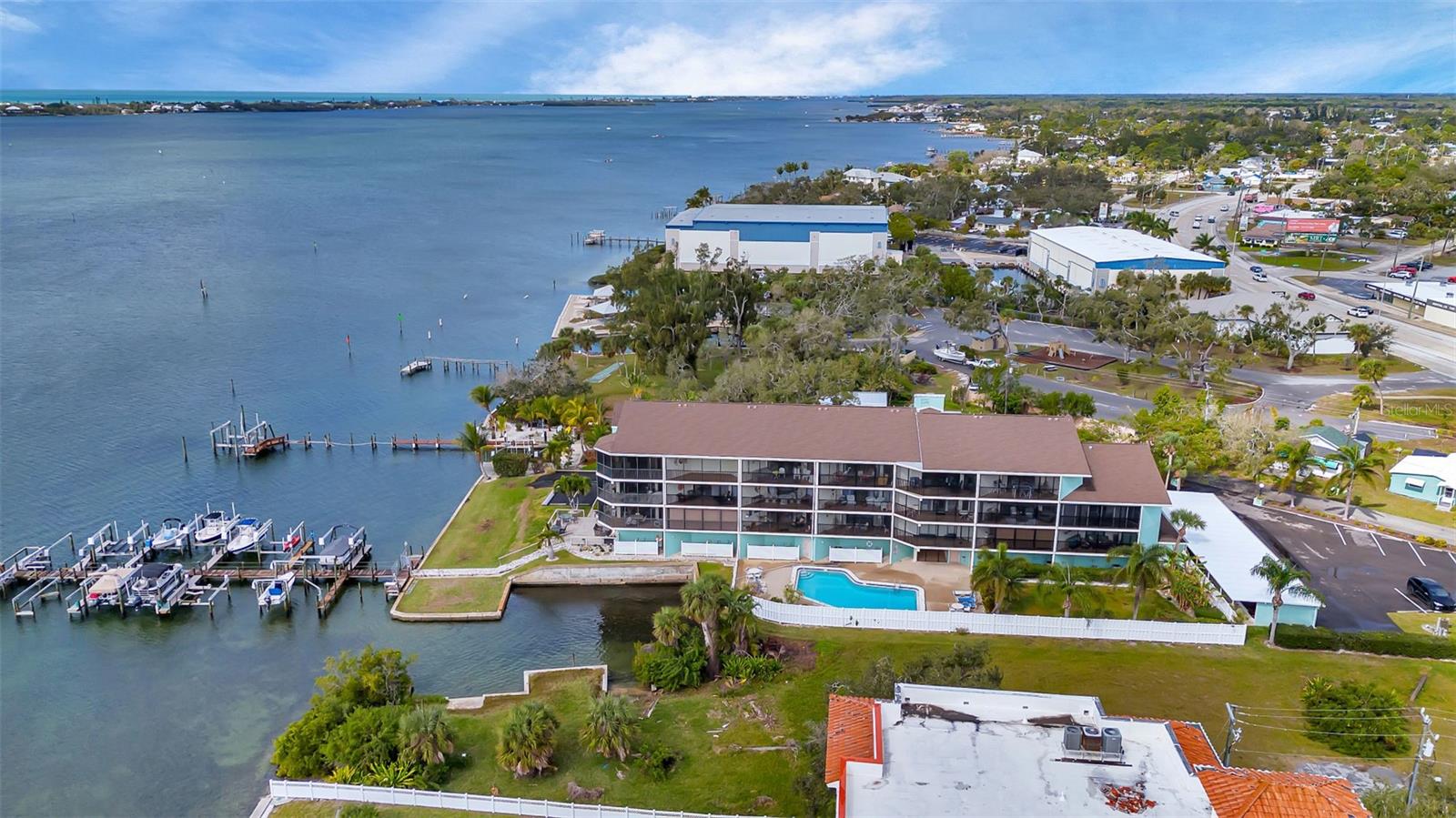 53 W BAY HEIGHTS AVE #307