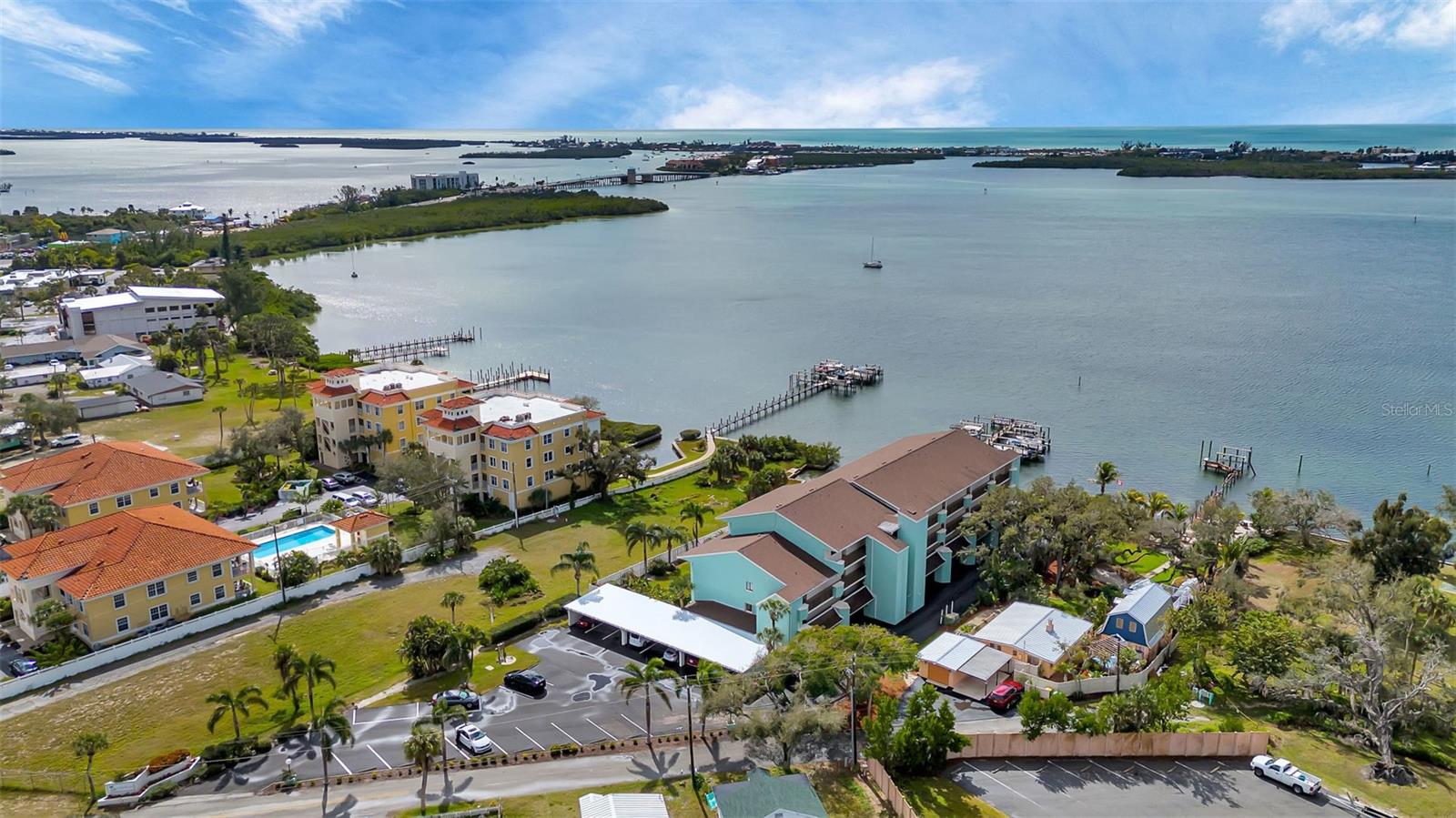 53 W BAY HEIGHTS AVE #307