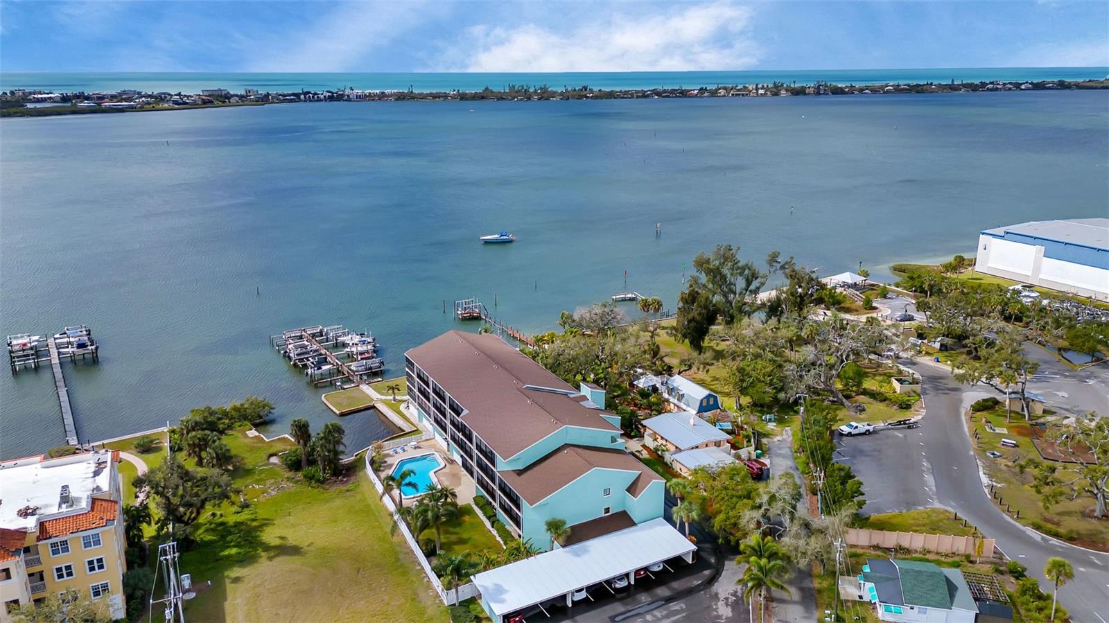 53 W BAY HEIGHTS AVE #307