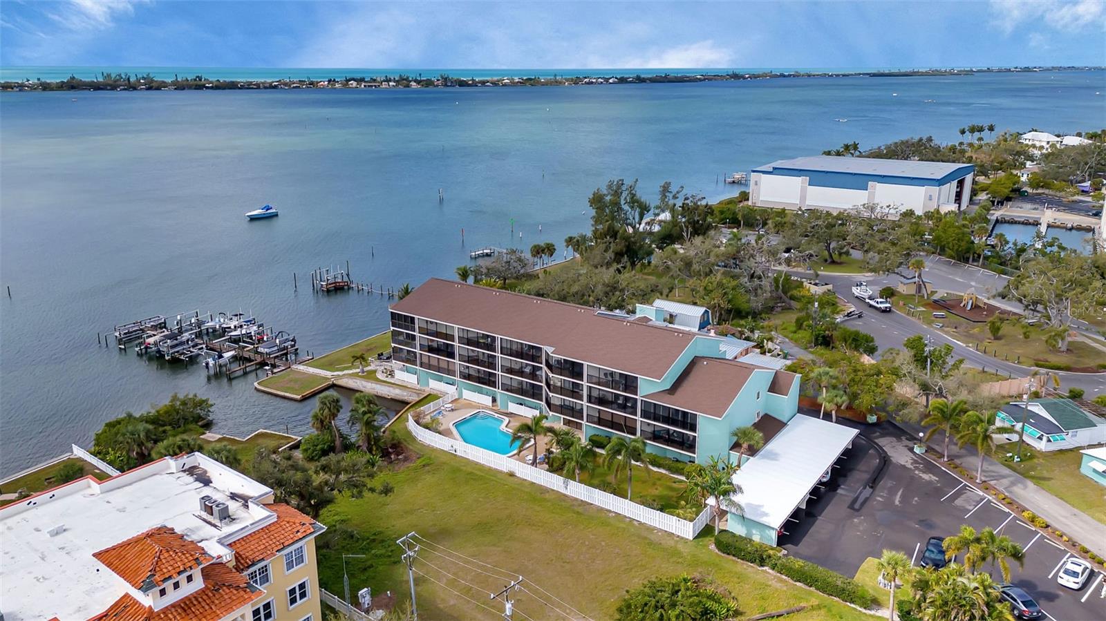 53 W BAY HEIGHTS AVE #307