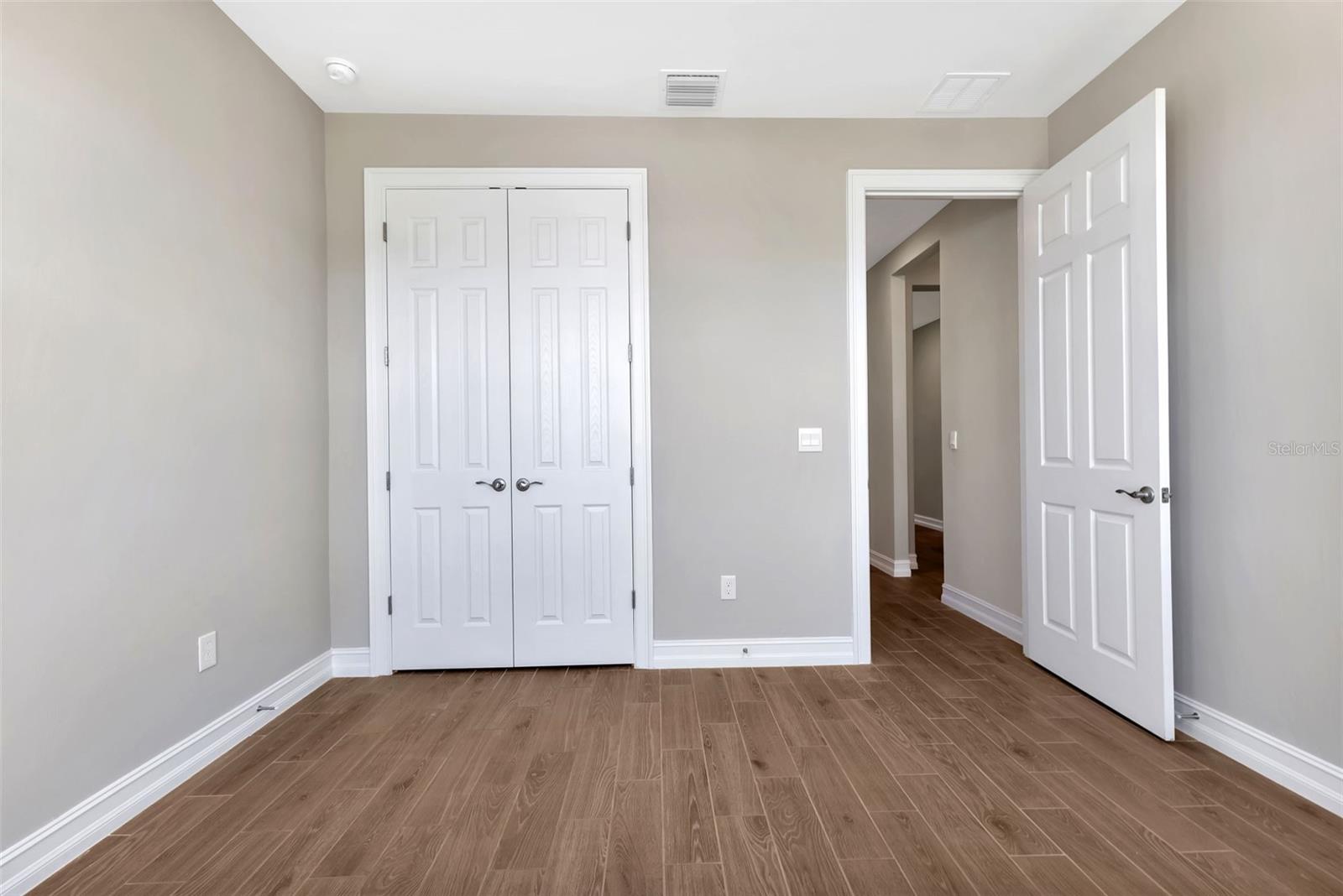 25186 ROSAMOND CT