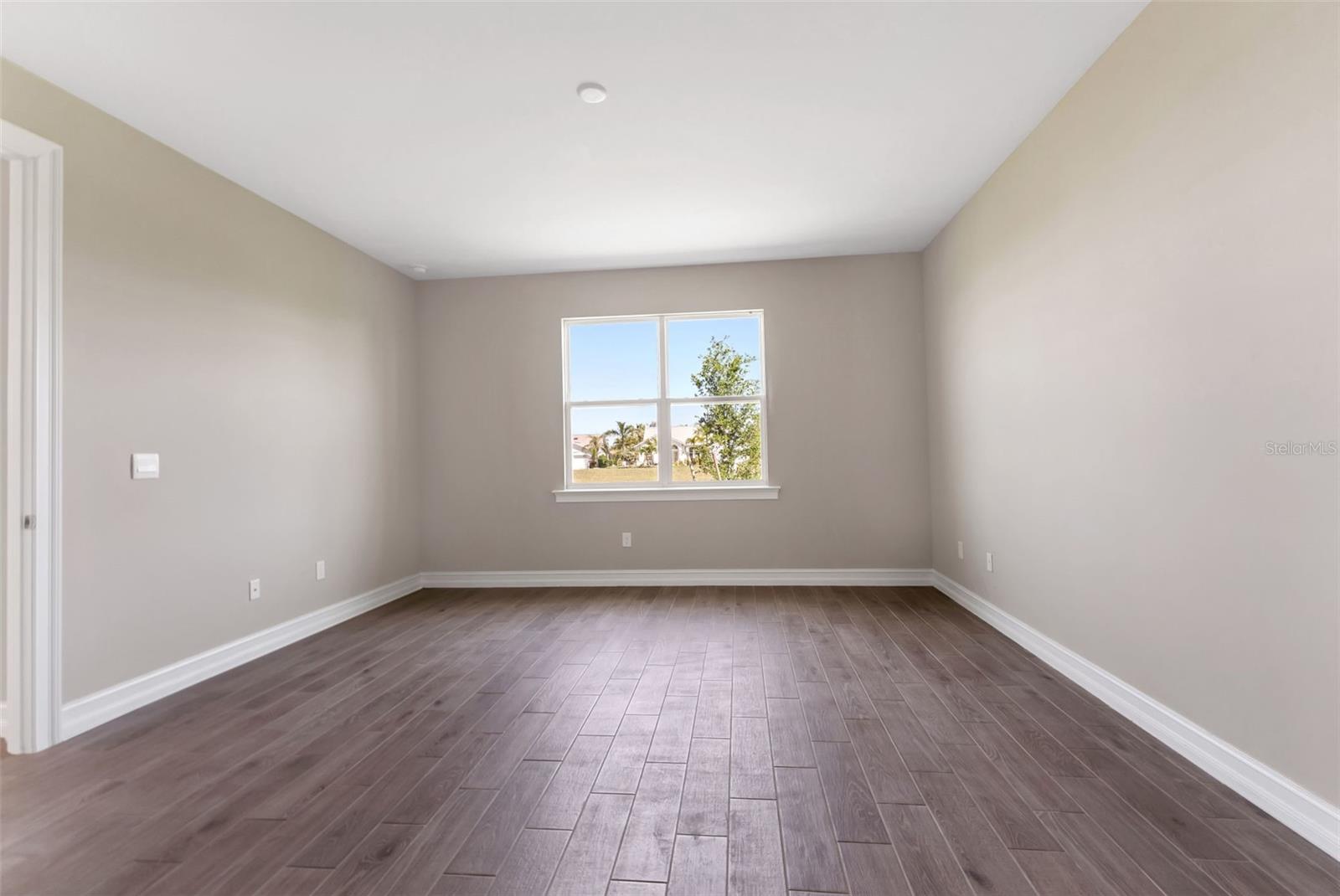25186 ROSAMOND CT