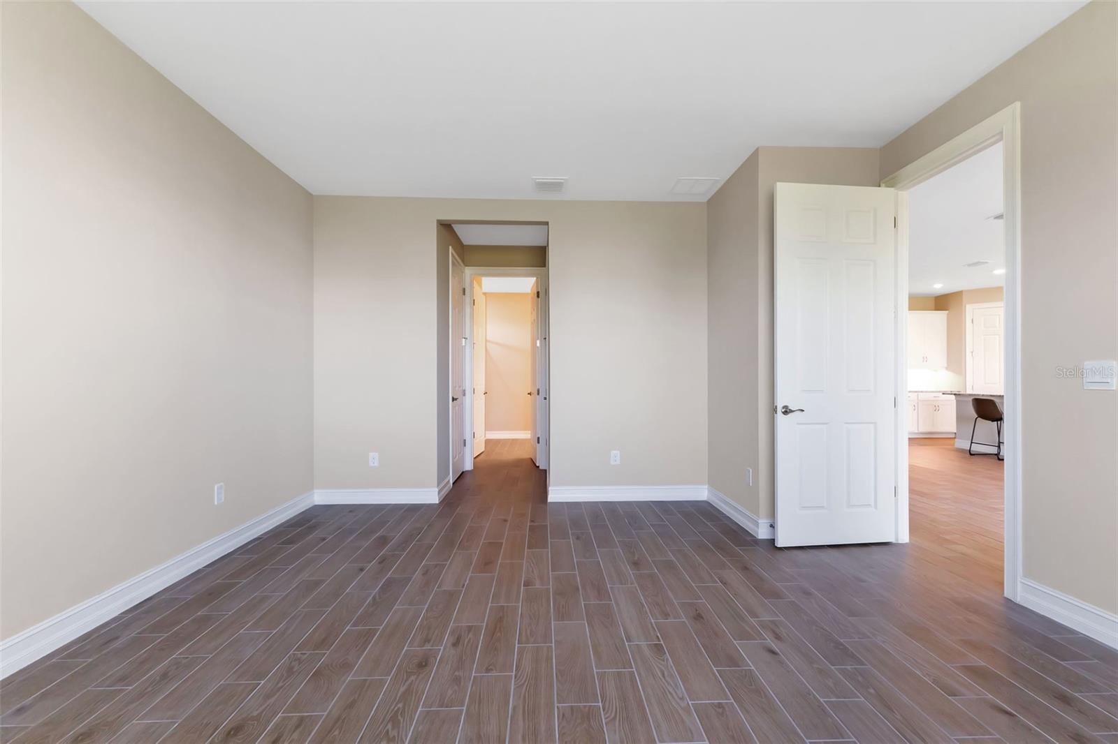 25186 ROSAMOND CT