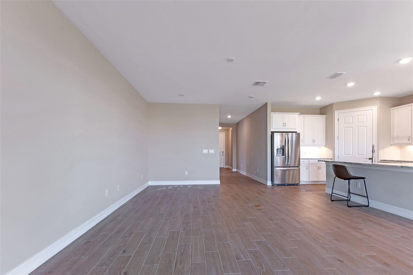 25186 ROSAMOND CT