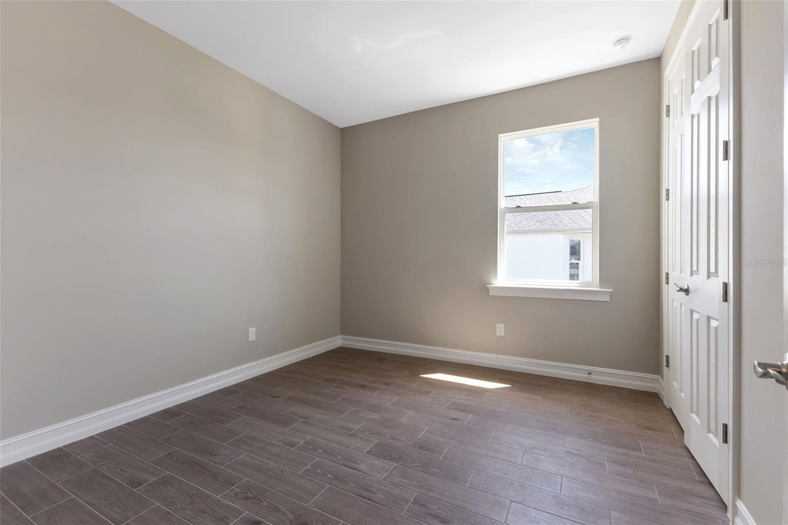 25186 ROSAMOND CT
