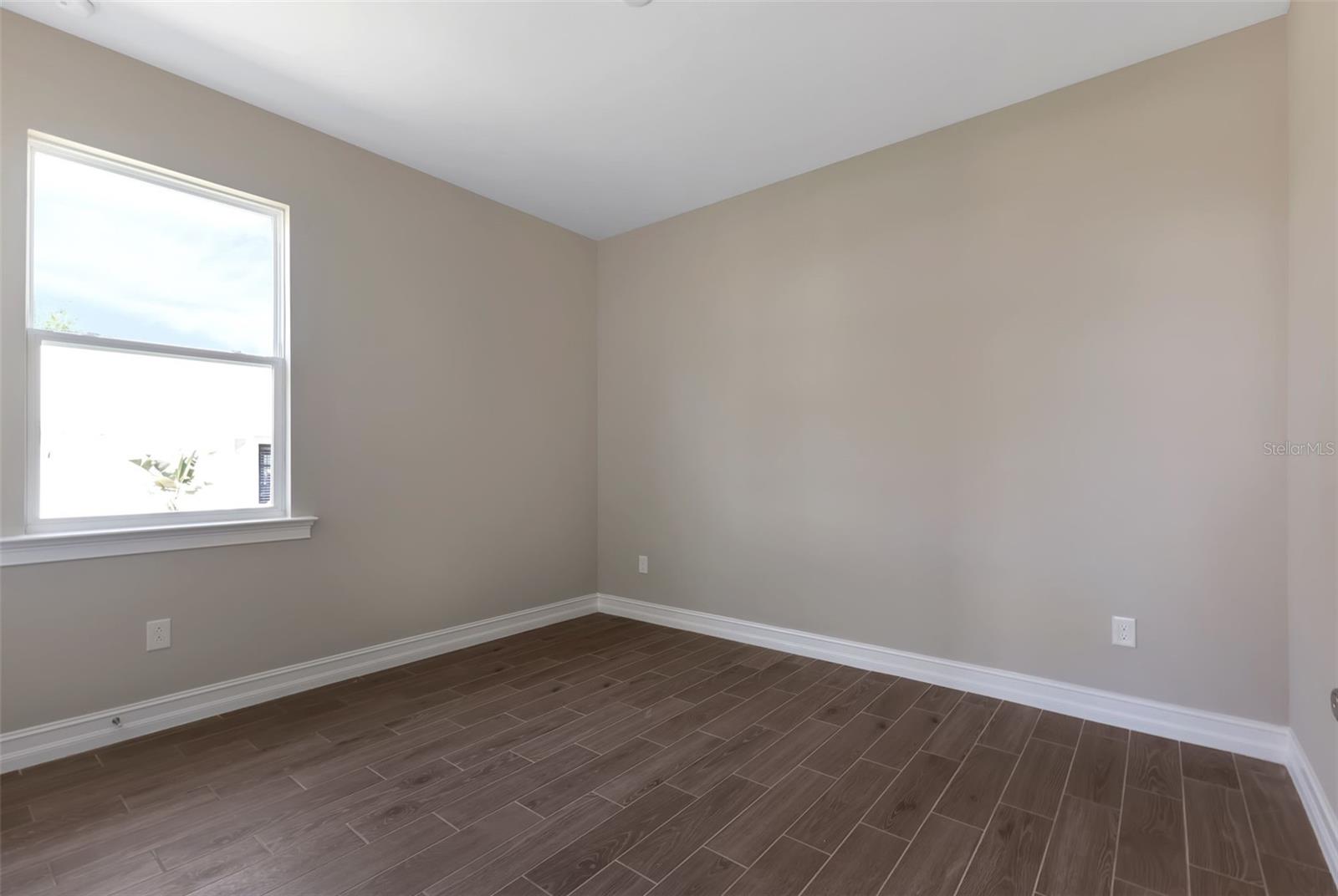 25186 ROSAMOND CT