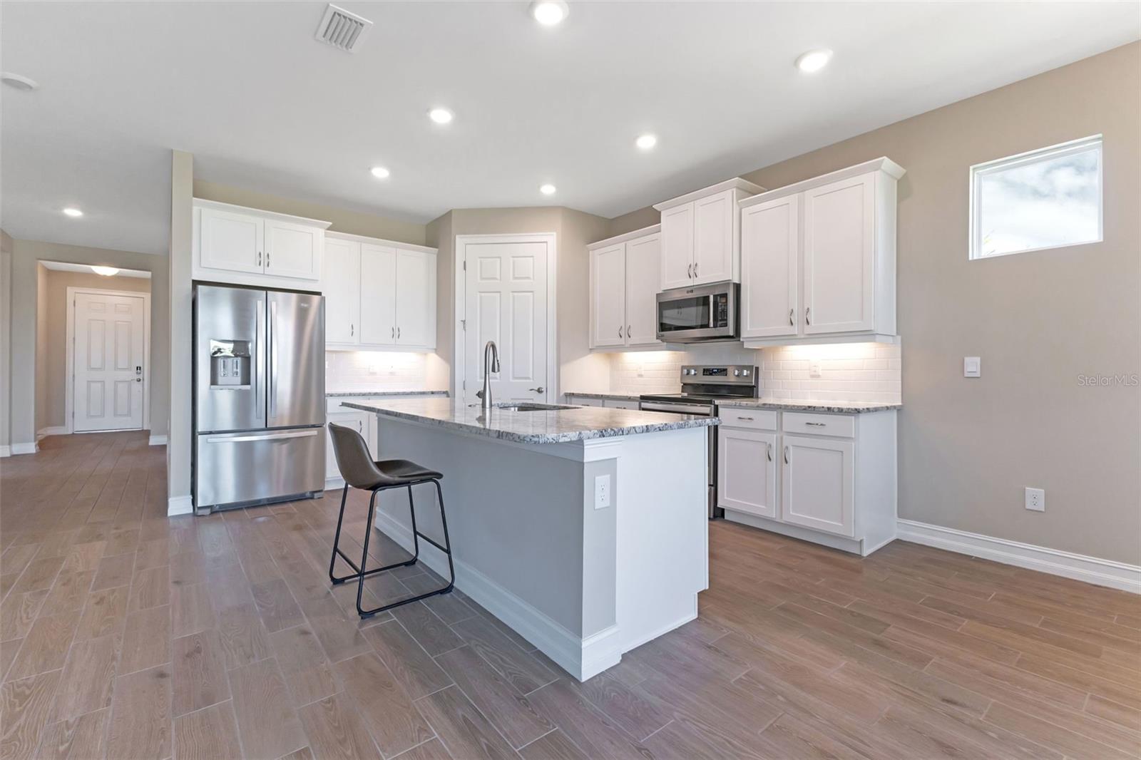 25186 ROSAMOND CT