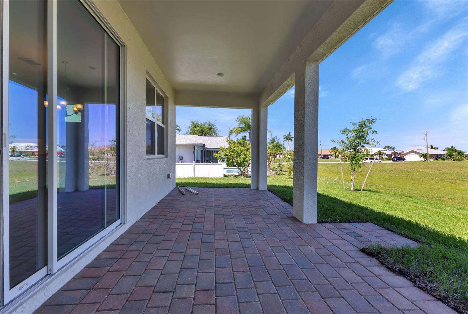 25186 ROSAMOND CT