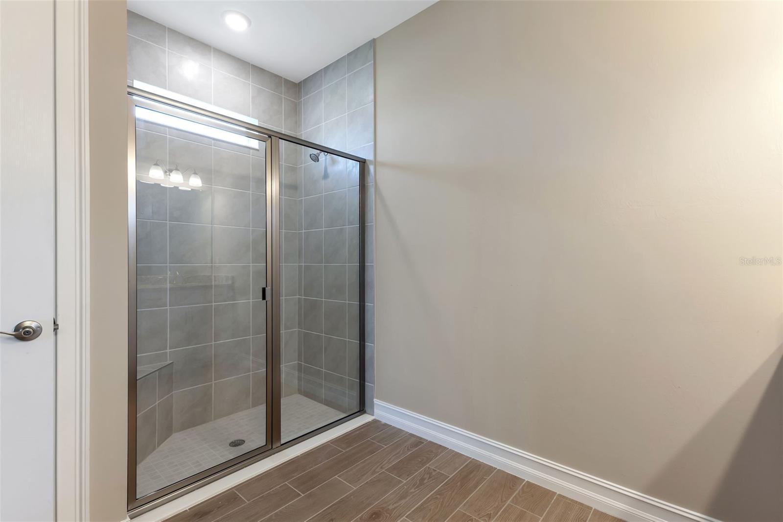 25186 ROSAMOND CT