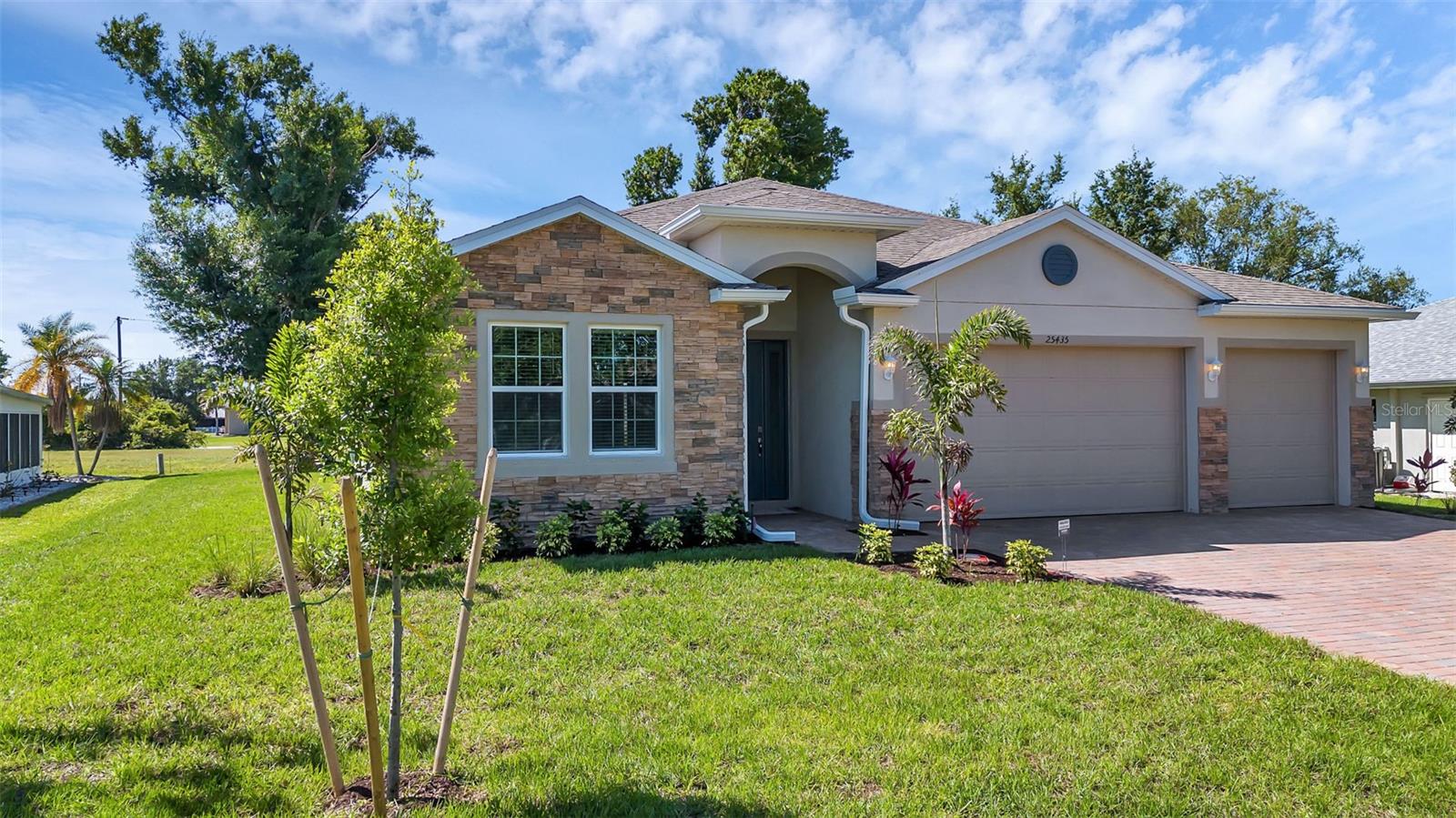 25435 KOWLOON LN