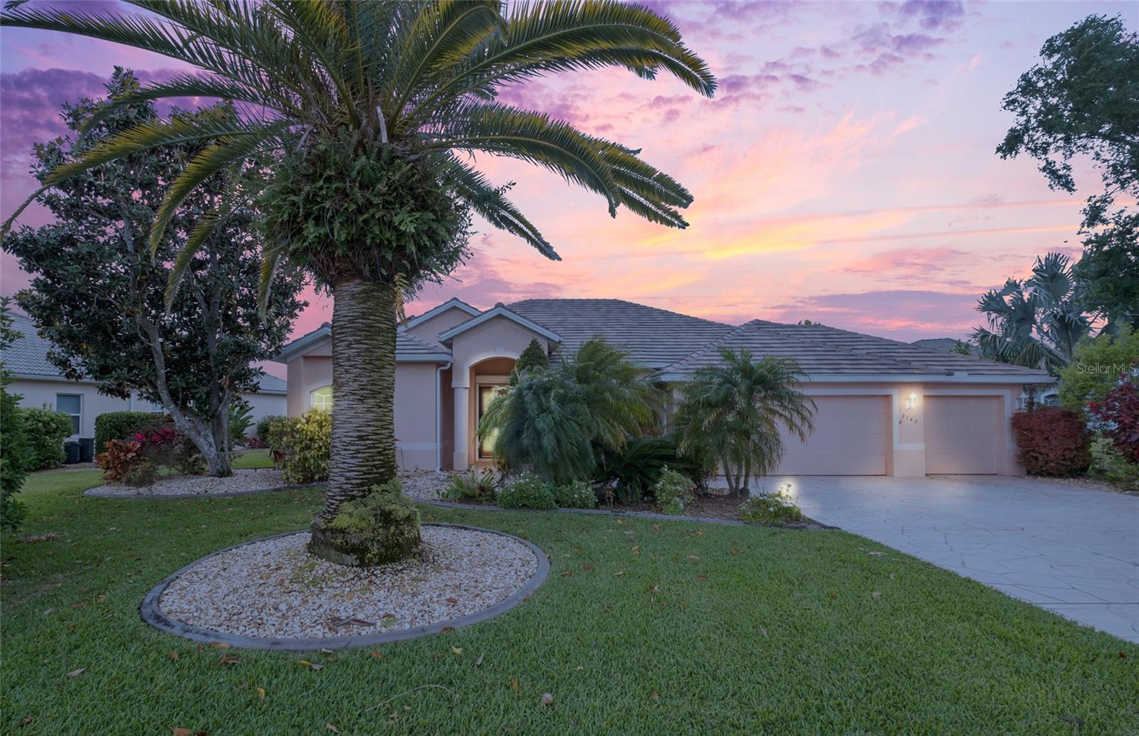 2142 SILVER PALM ROAD