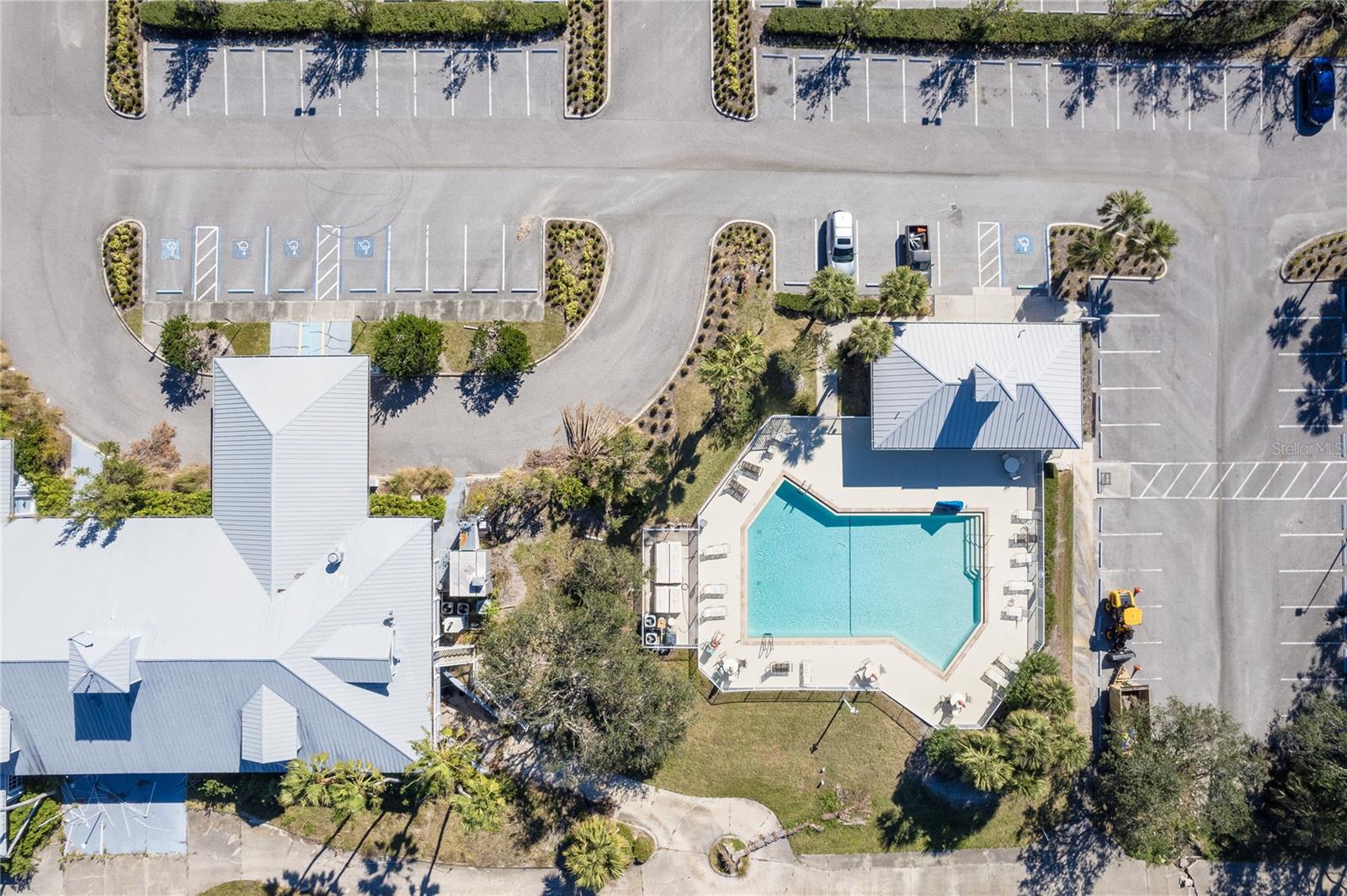 2142 SILVER PALM ROAD