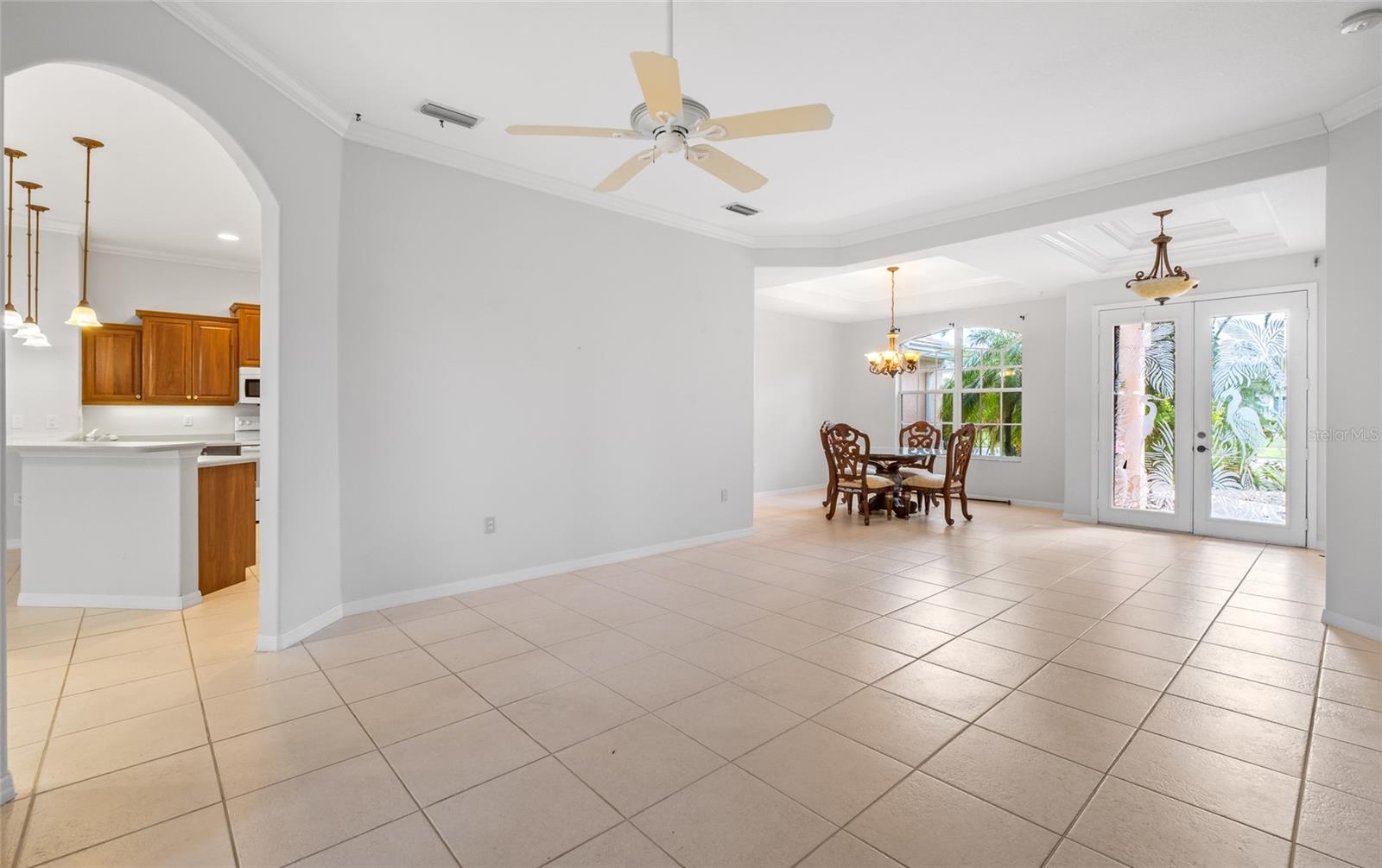 2142 SILVER PALM ROAD