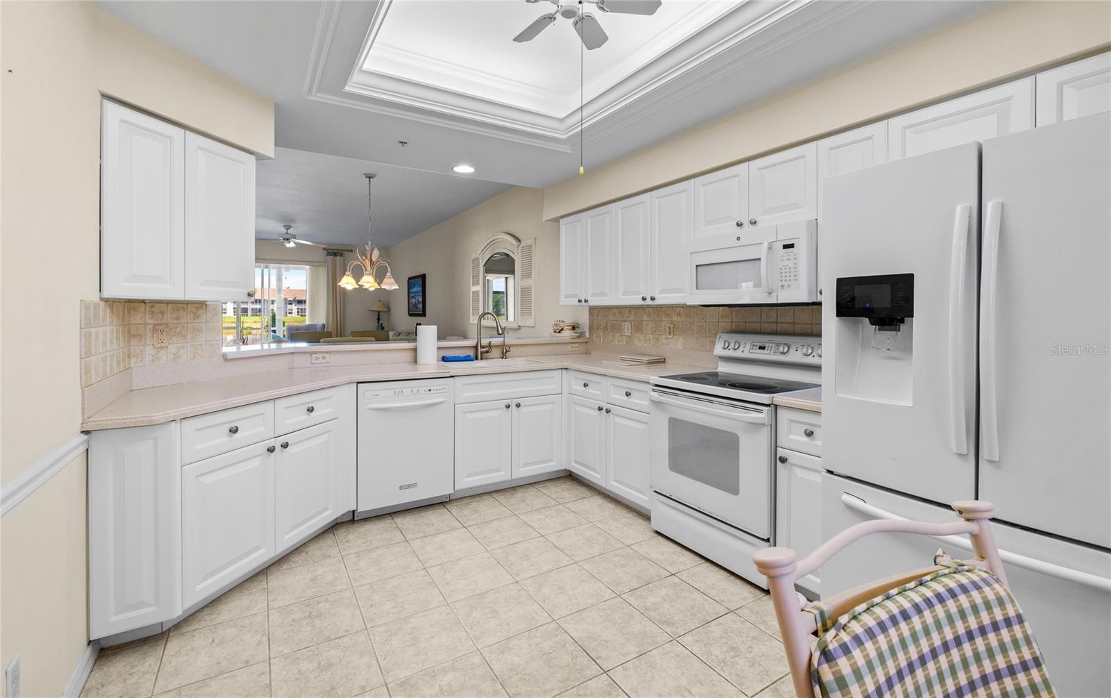 8099 QUEEN PALM LN #211