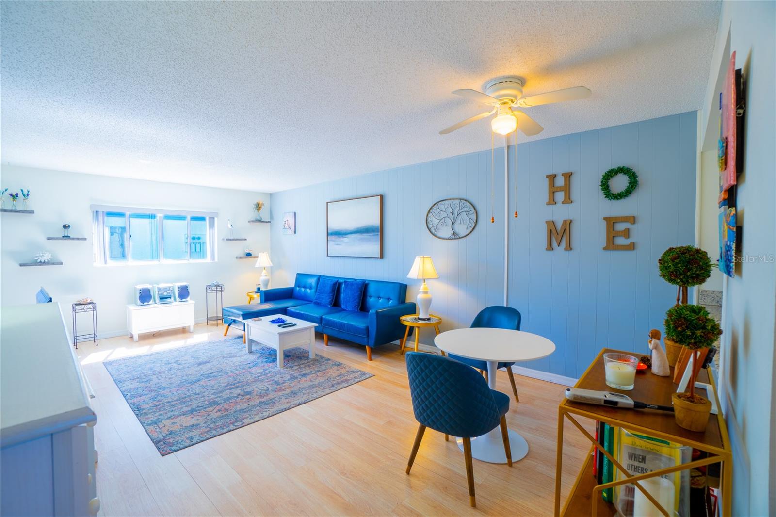 22375 EDGEWATER DR #123