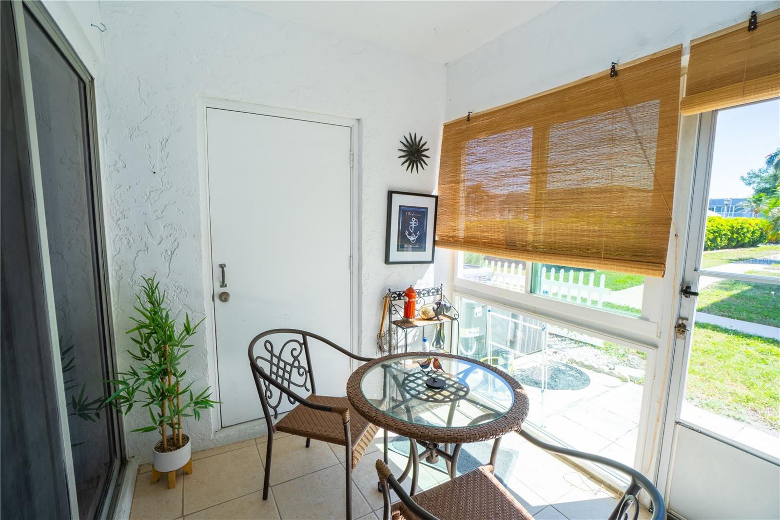 22375 EDGEWATER DR #123