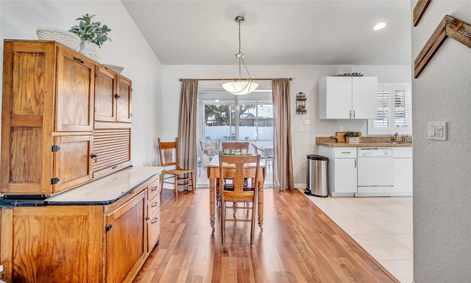 4366 MADDOCK CIR