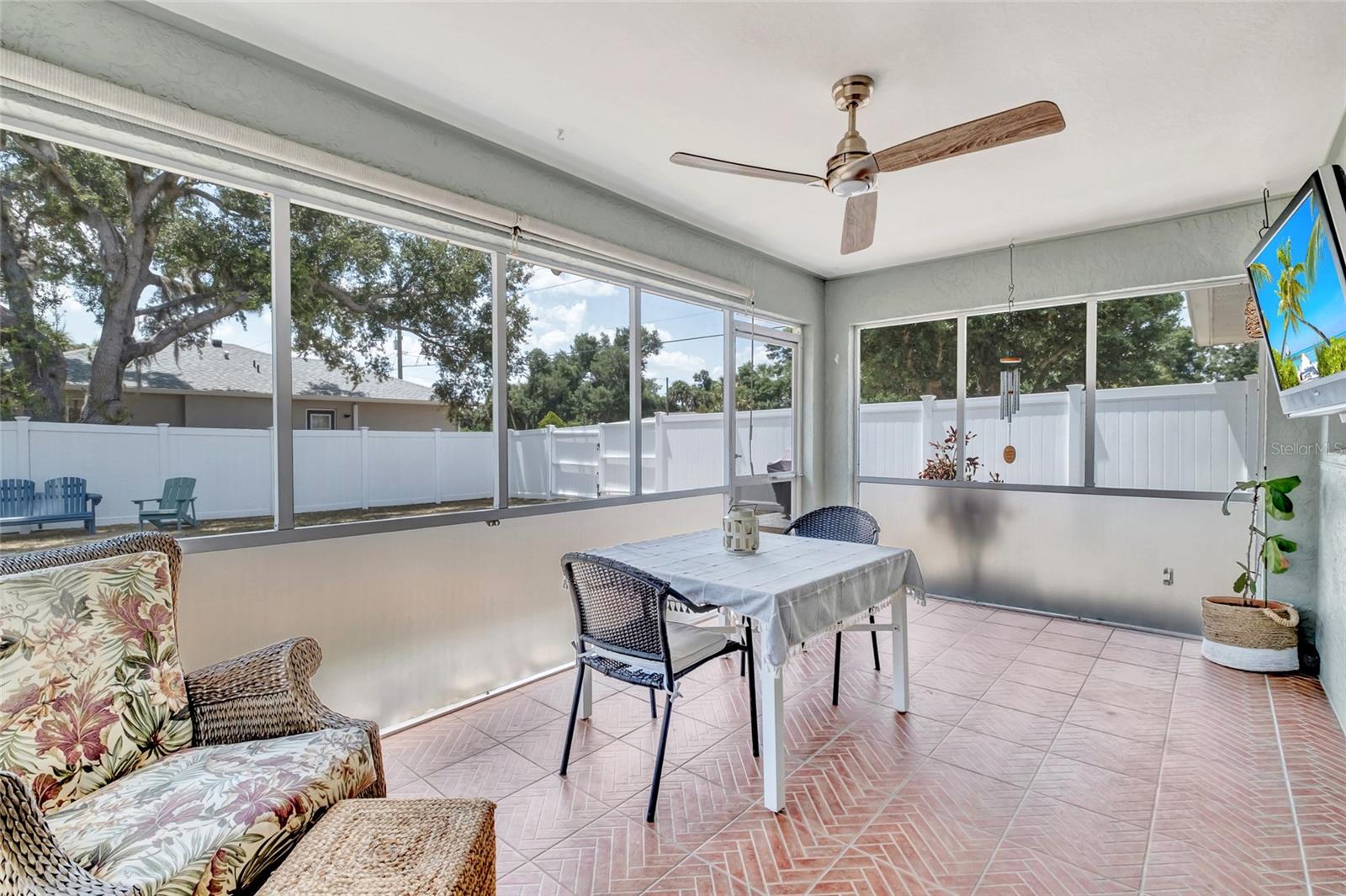 4366 MADDOCK CIR