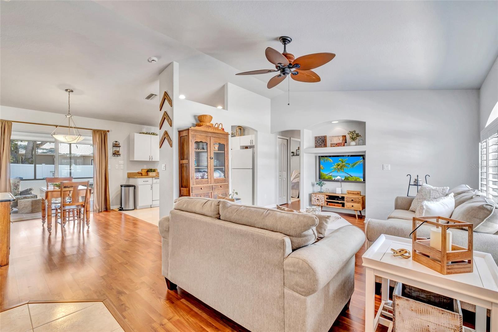 4366 MADDOCK CIR