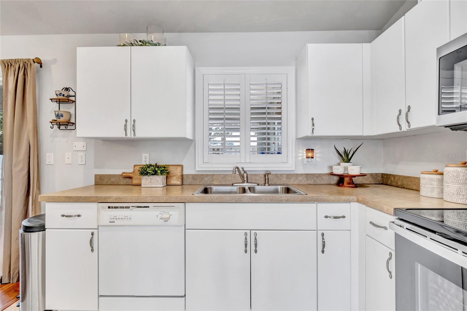 4366 MADDOCK CIR