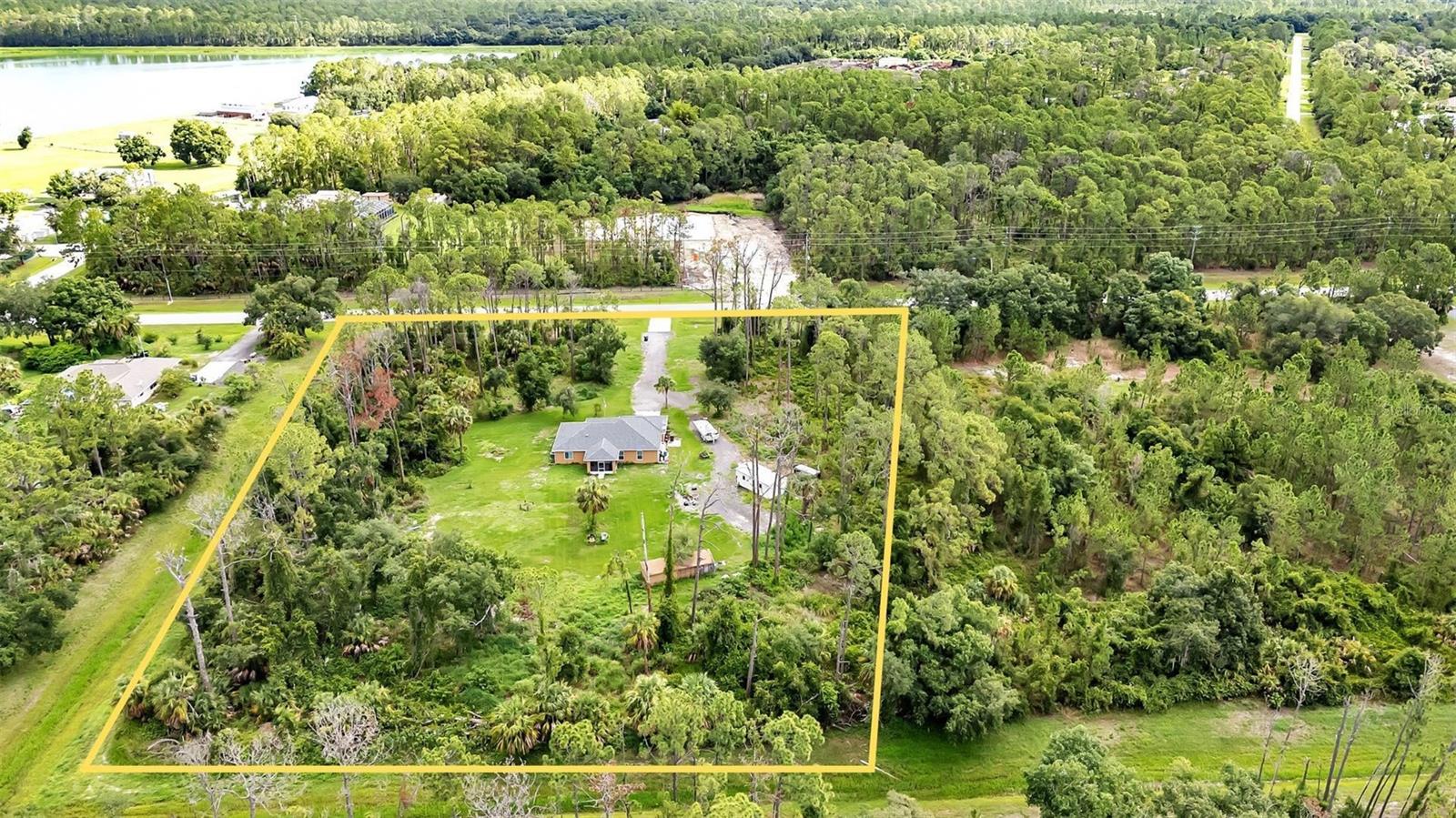 2149 TROPICAIRE BLVD