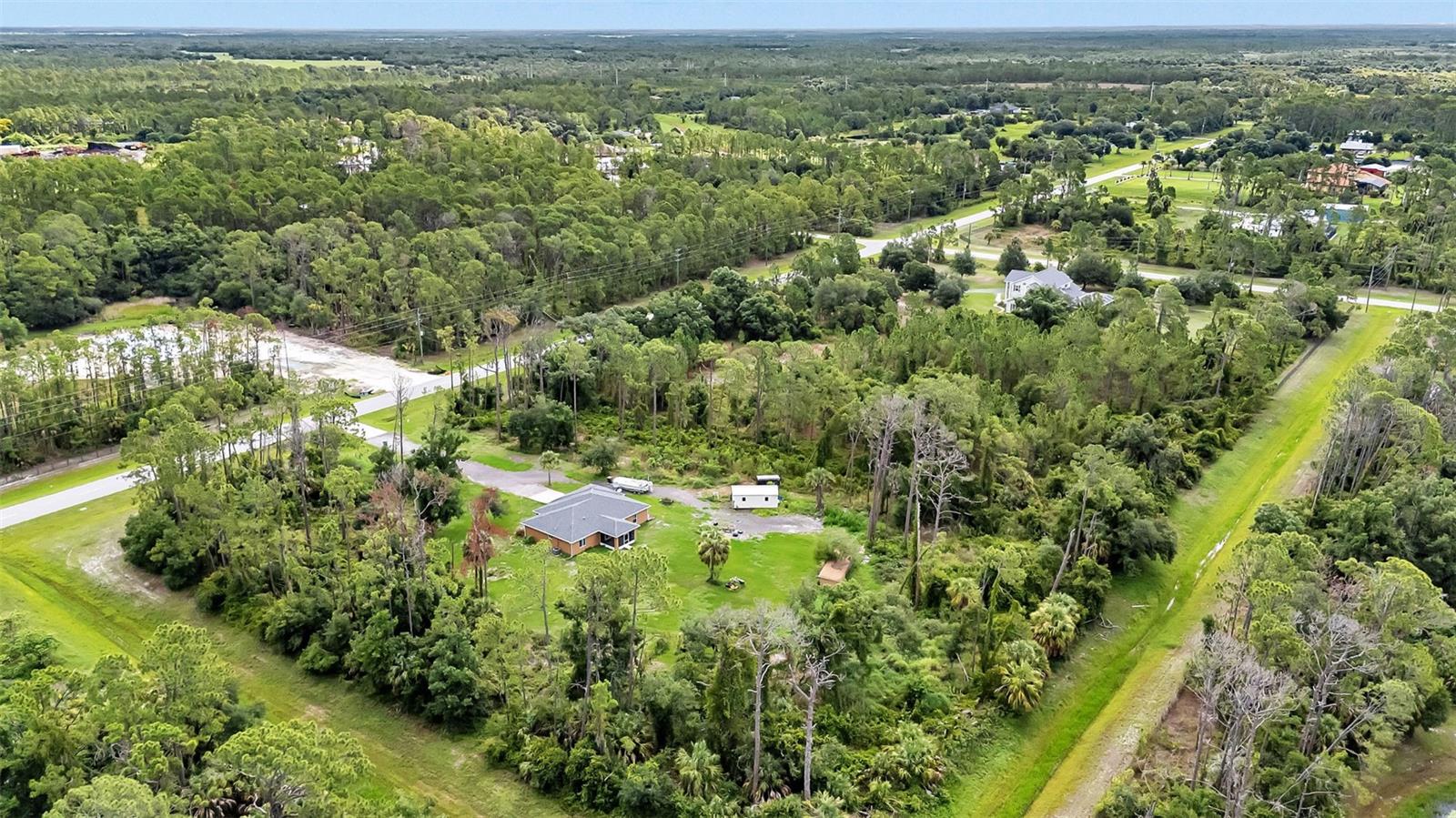 2149 TROPICAIRE BLVD