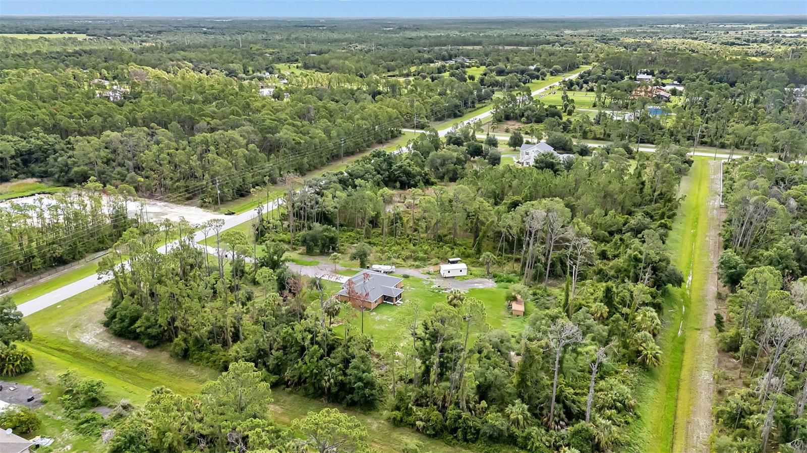 2149 TROPICAIRE BLVD