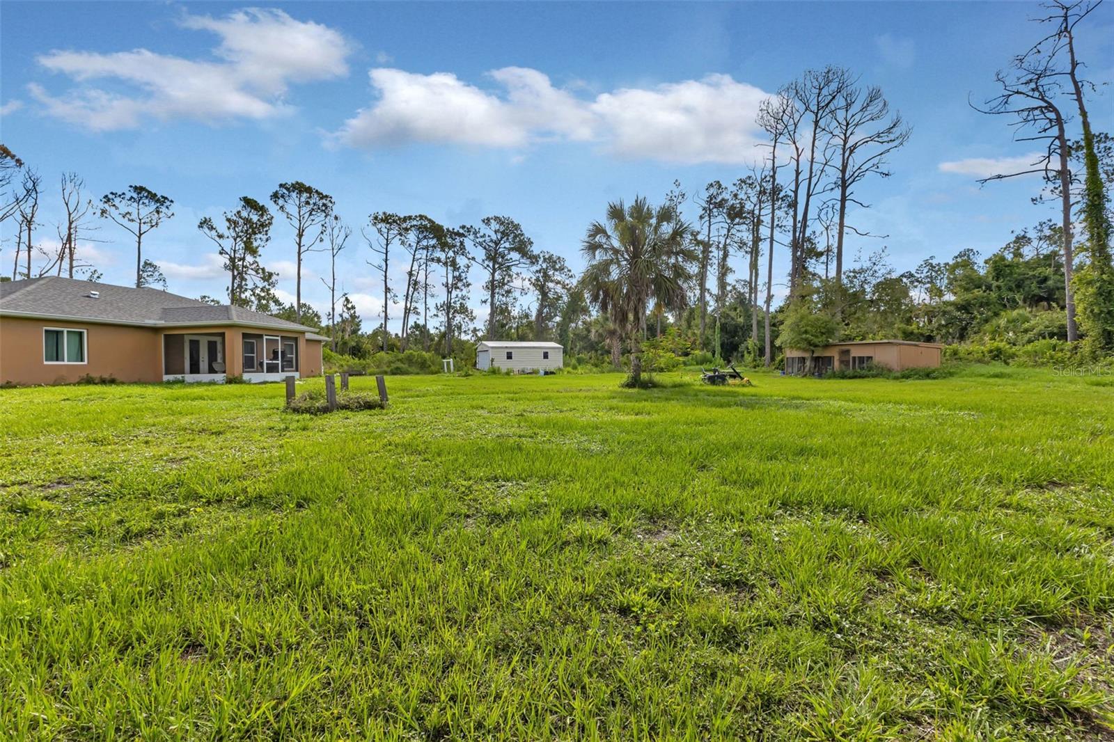 2149 TROPICAIRE BLVD