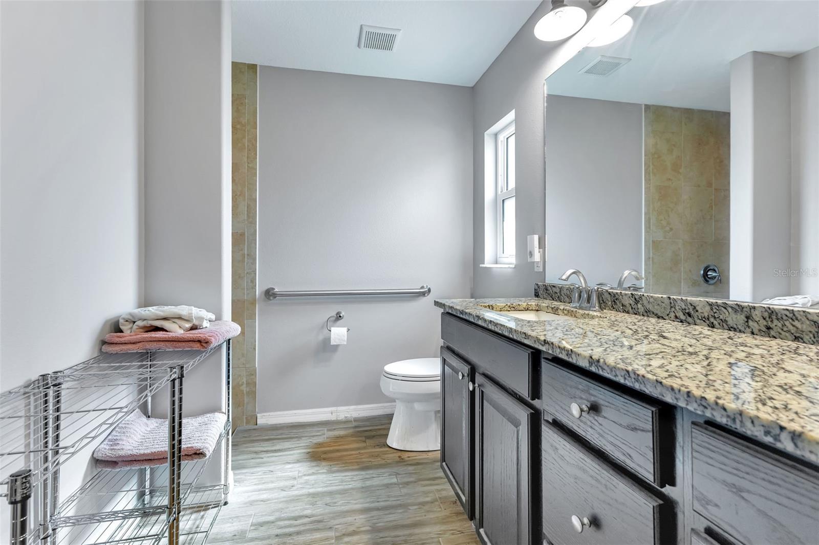 2149 TROPICAIRE BLVD