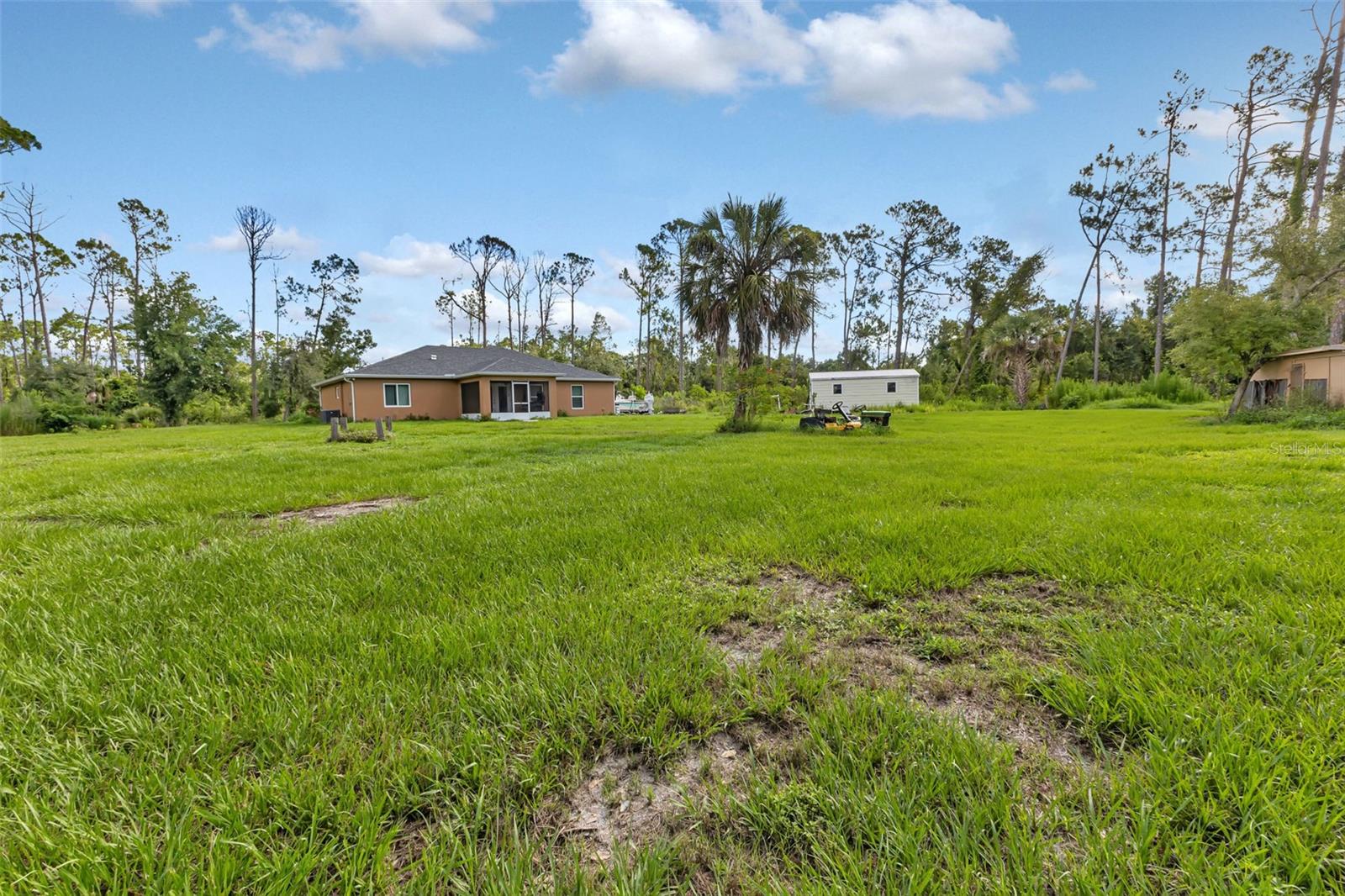 2149 TROPICAIRE BLVD