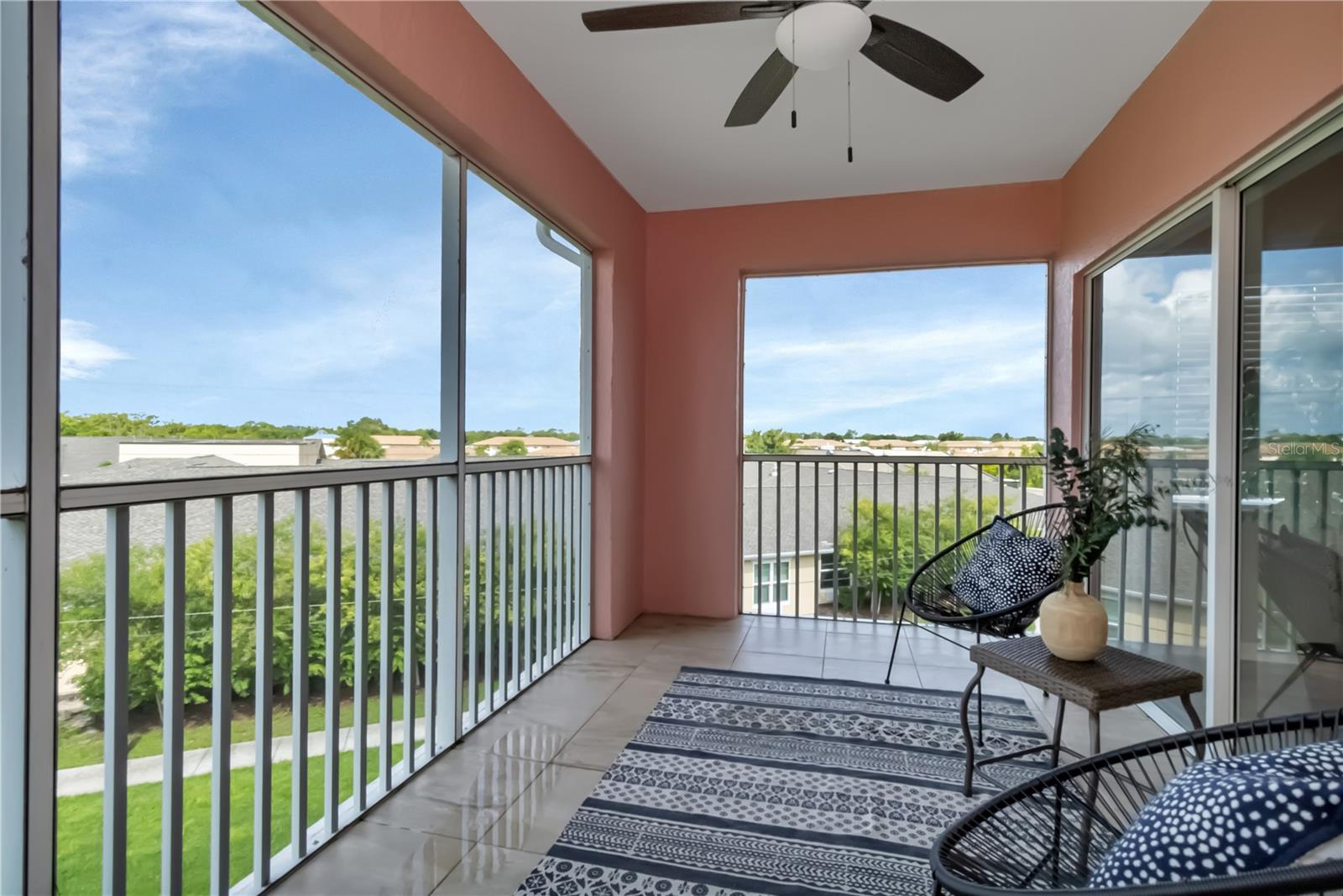 2061 WILLOW HAMMOCK CIR #308