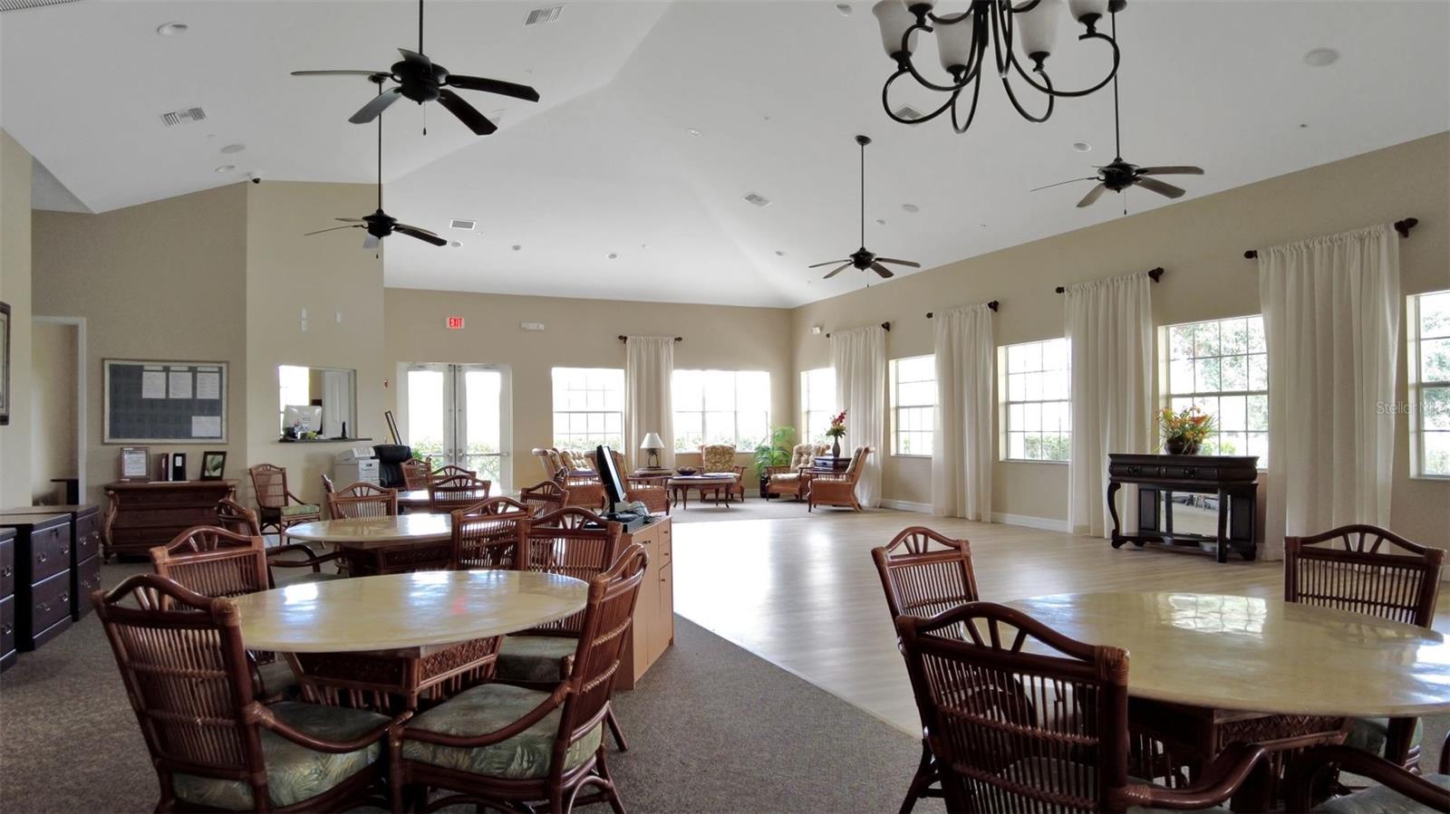 2061 WILLOW HAMMOCK CIR #308