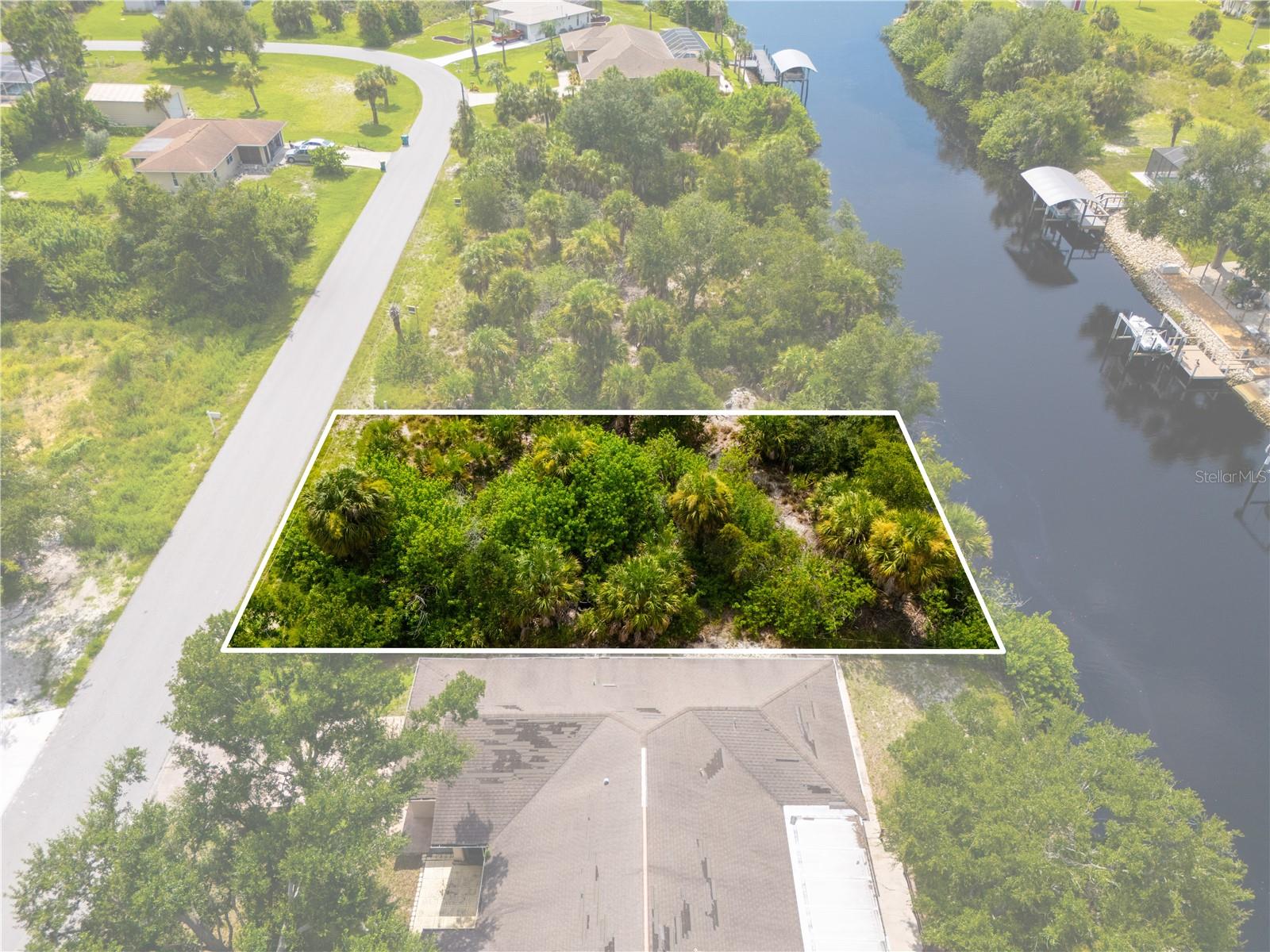 17348 GULFSPRAY CIR