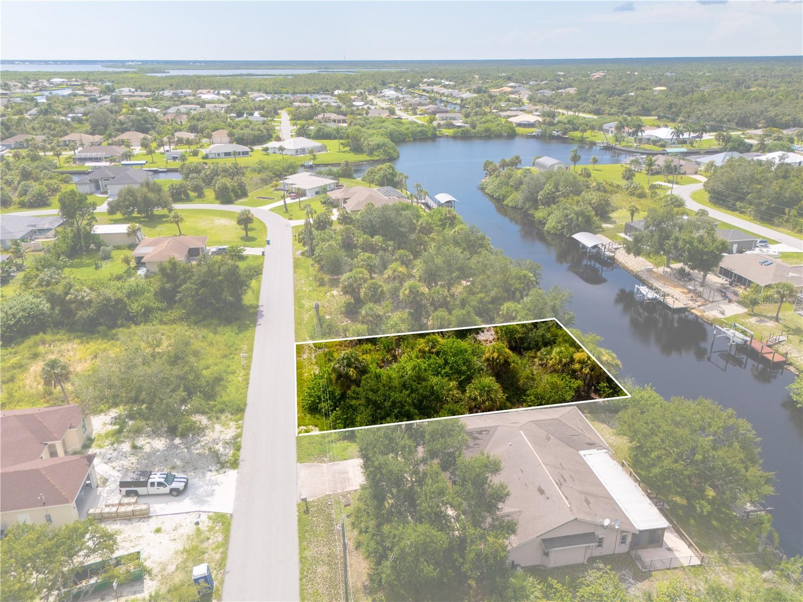 17348 GULFSPRAY CIR